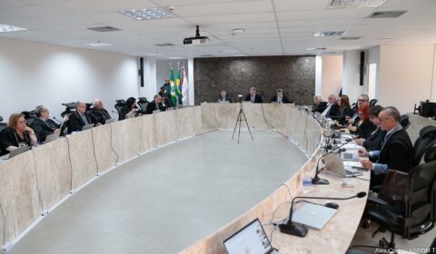 Órgão Especial do TJCE aprova remoções e promoções de juízas(es) para comarcas do Interior