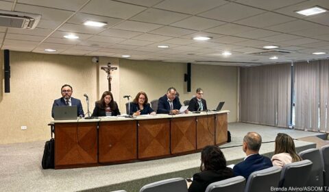 Comissão do Concurso para Juiz do TJCE julga 587 recursos da prova objetiva durante sessão pública