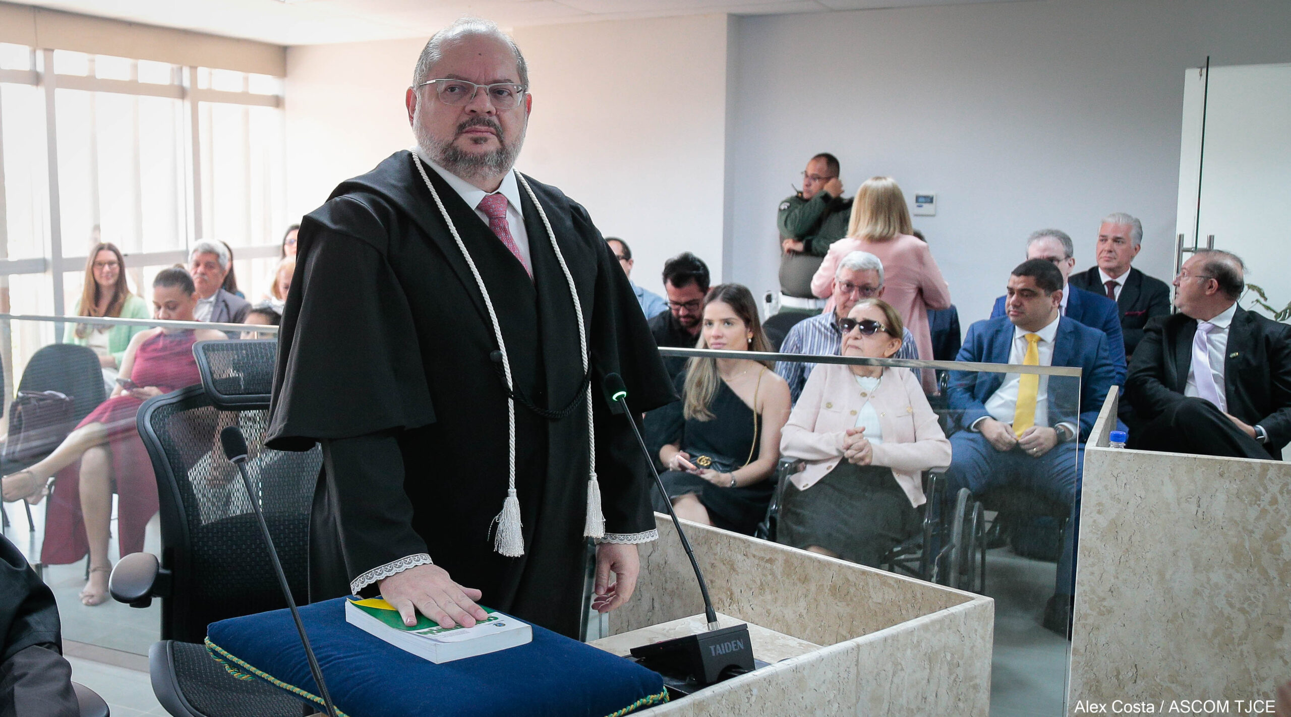 Pleno do TJCE amplia composição para 55 integrantes com eleição e posse de dois novos desembargadores