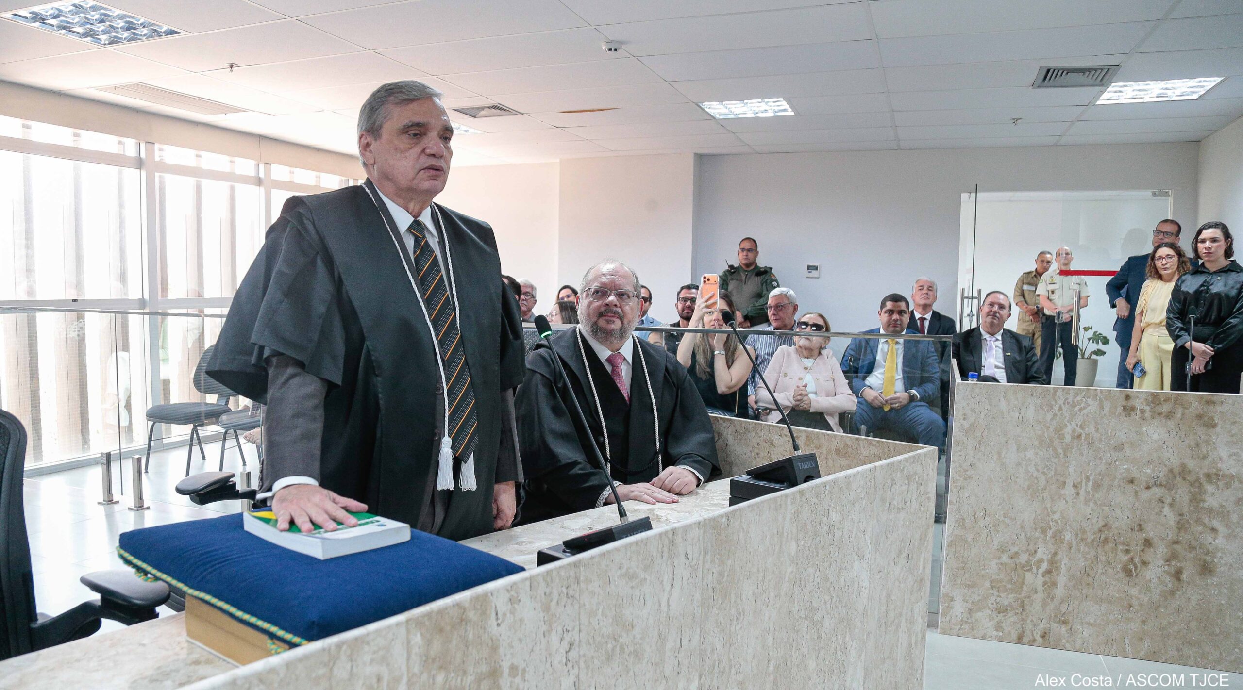 Pleno do TJCE amplia composição para 55 integrantes com eleição e posse de dois novos desembargadores