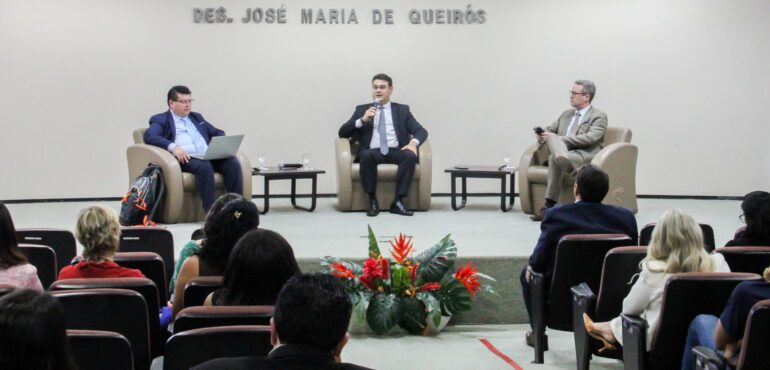 Esmec recebe Whorkshop “Sistema Prisional e Direitos Humanos: uma Perspectiva Comparada nas Américas”