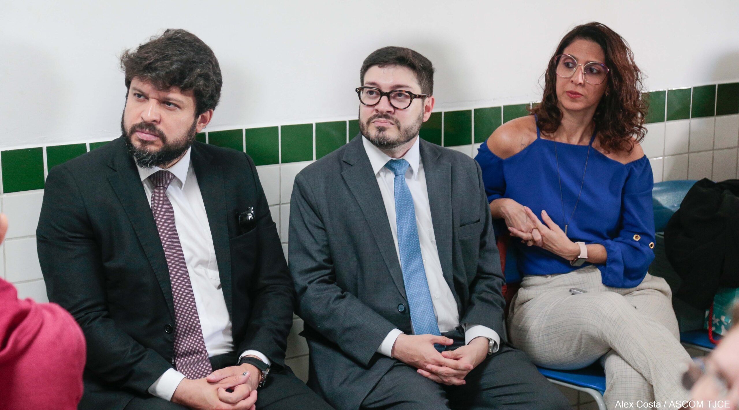 Justiça em Libras” promove júri em escola pública e desperta nas alunas(as) surdas(s) o interesse para conhecerem sobre seus direitos