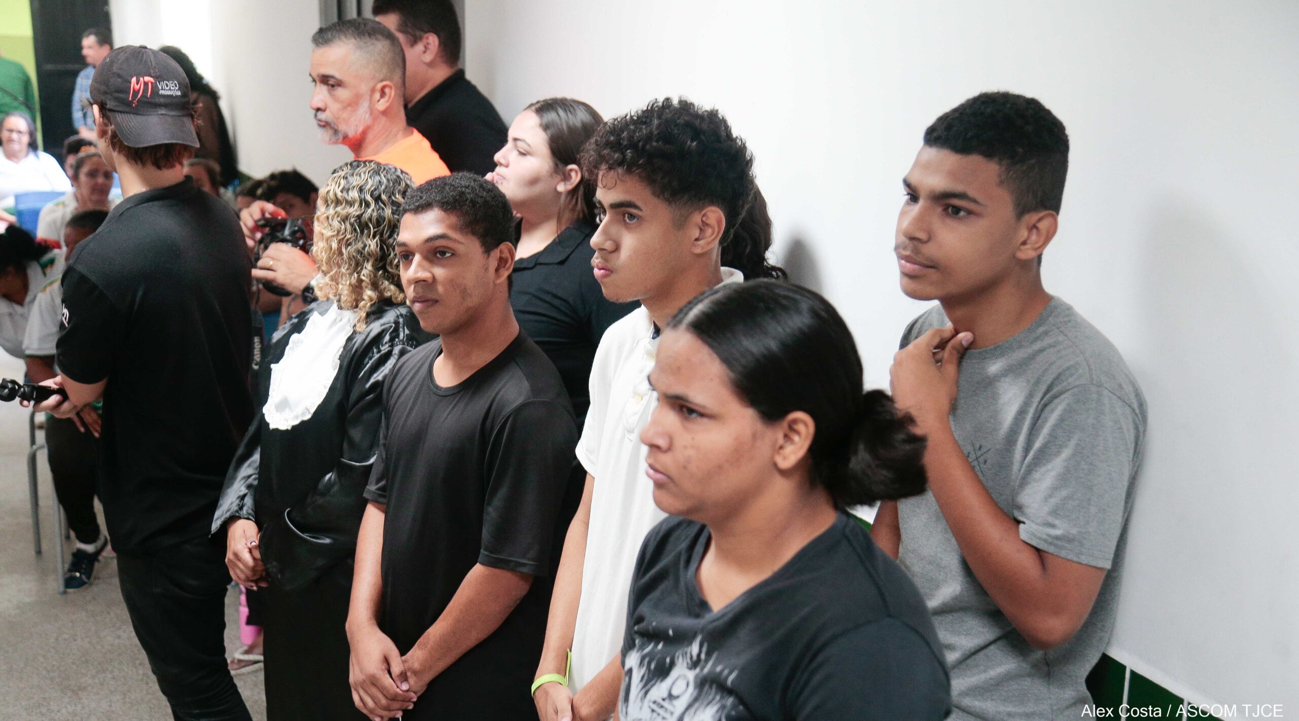 Justiça em Libras” promove júri em escola pública e desperta nas alunas(as) surdas(s) o interesse para conhecerem sobre seus direitos