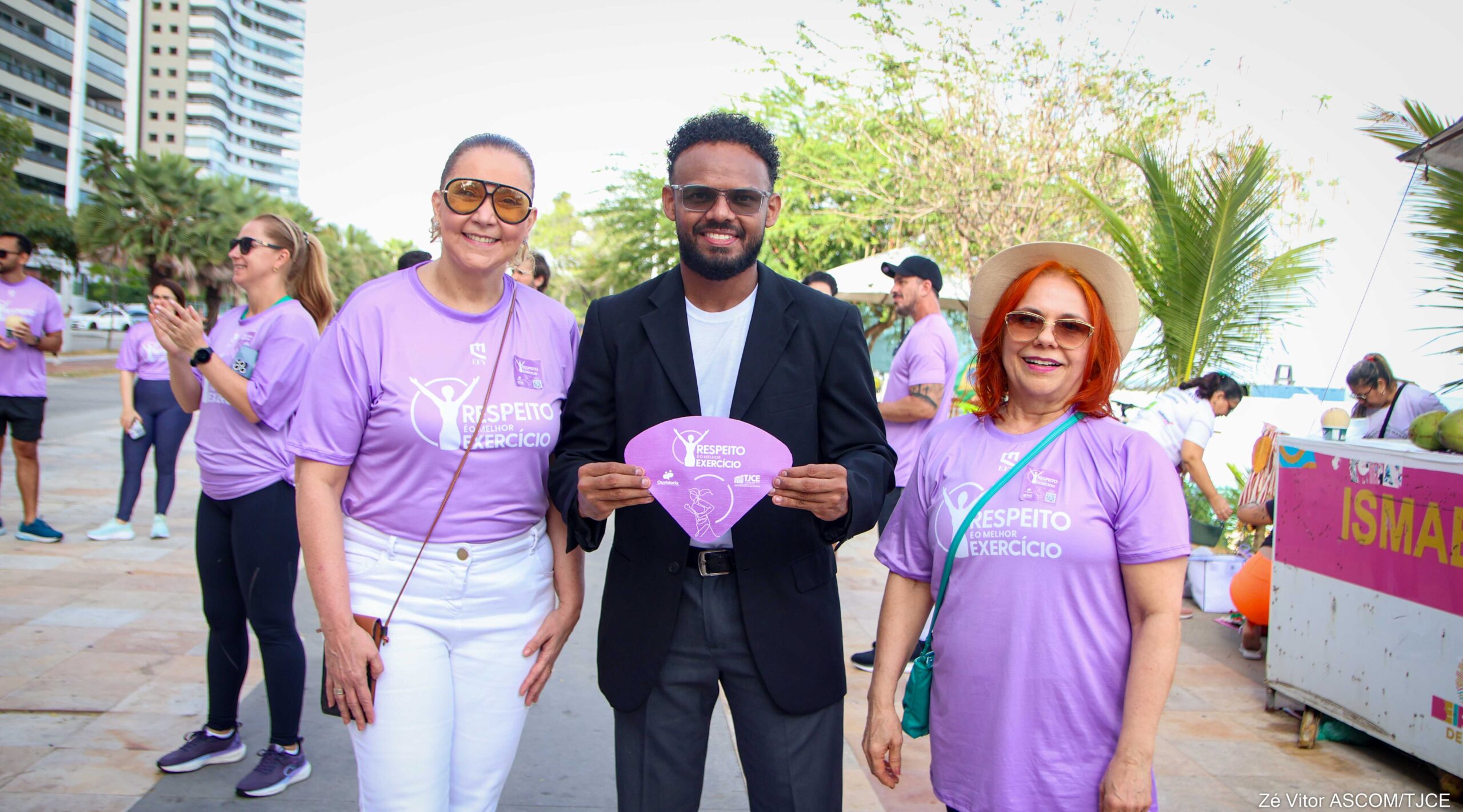 “Respeito é o Melhor Exercício”: TJCE mobiliza praticantes de atividades físicas na Beira Mar para reforçar o combate à violência contra a mulher