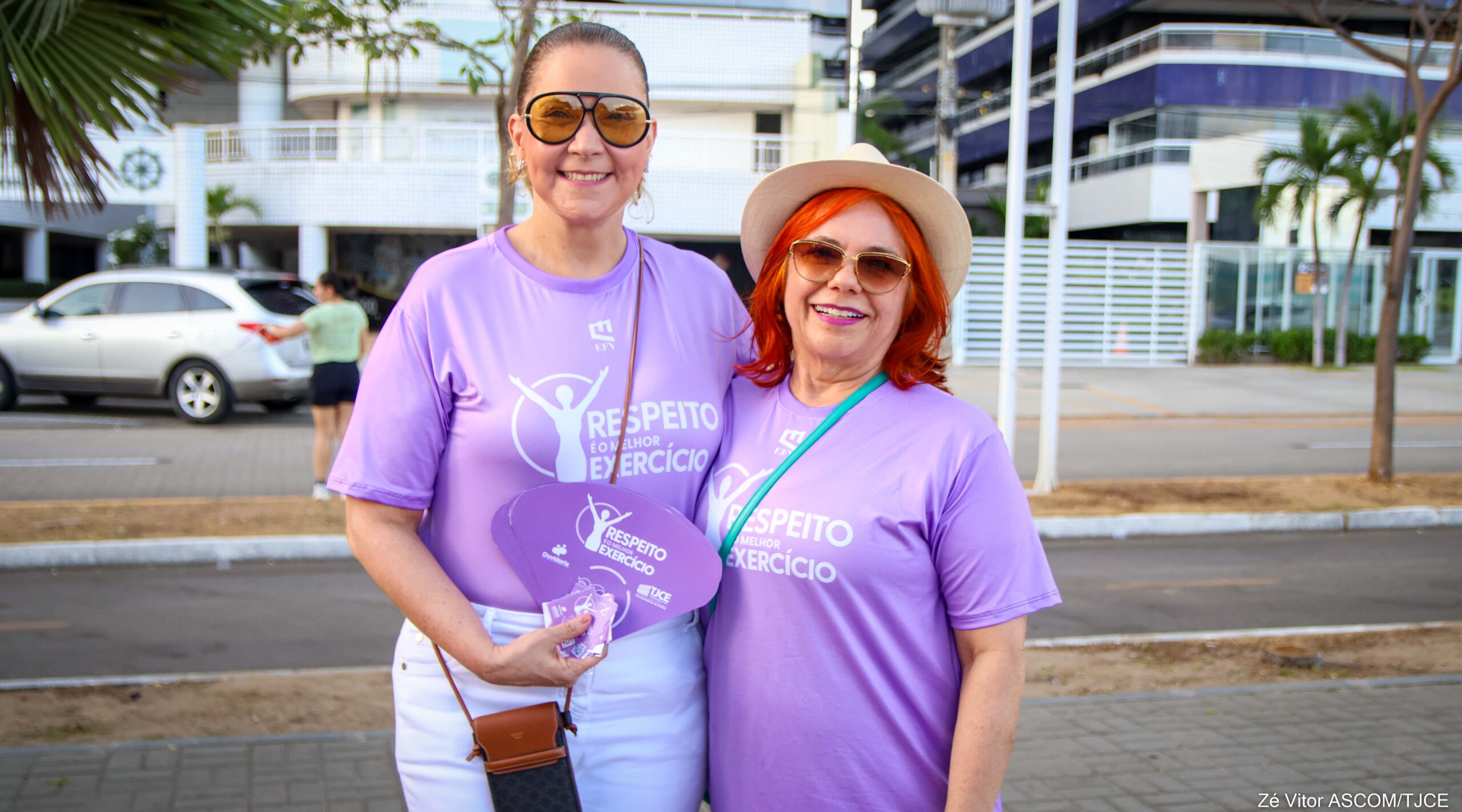 “Respeito é o Melhor Exercício”: TJCE mobiliza praticantes de atividades físicas na Beira Mar para reforçar o combate à violência contra a mulher
