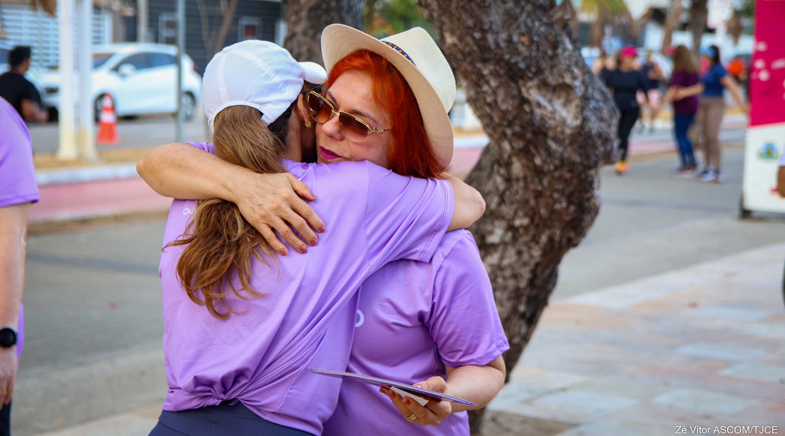 “Respeito é o Melhor Exercício”: TJCE mobiliza praticantes de atividades físicas na Beira Mar para reforçar o combate à violência contra a mulher