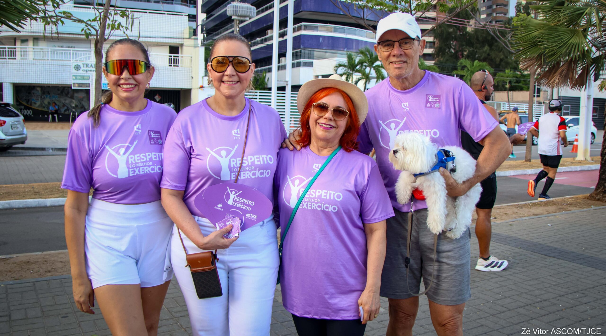 “Respeito é o Melhor Exercício”: TJCE mobiliza praticantes de atividades físicas na Beira Mar para reforçar o combate à violência contra a mulher