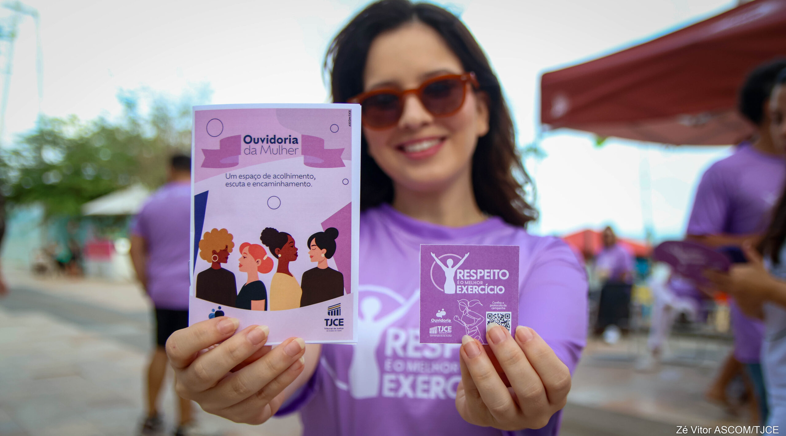 “Respeito é o Melhor Exercício”: TJCE mobiliza praticantes de atividades físicas na Beira Mar para reforçar o combate à violência contra a mulher