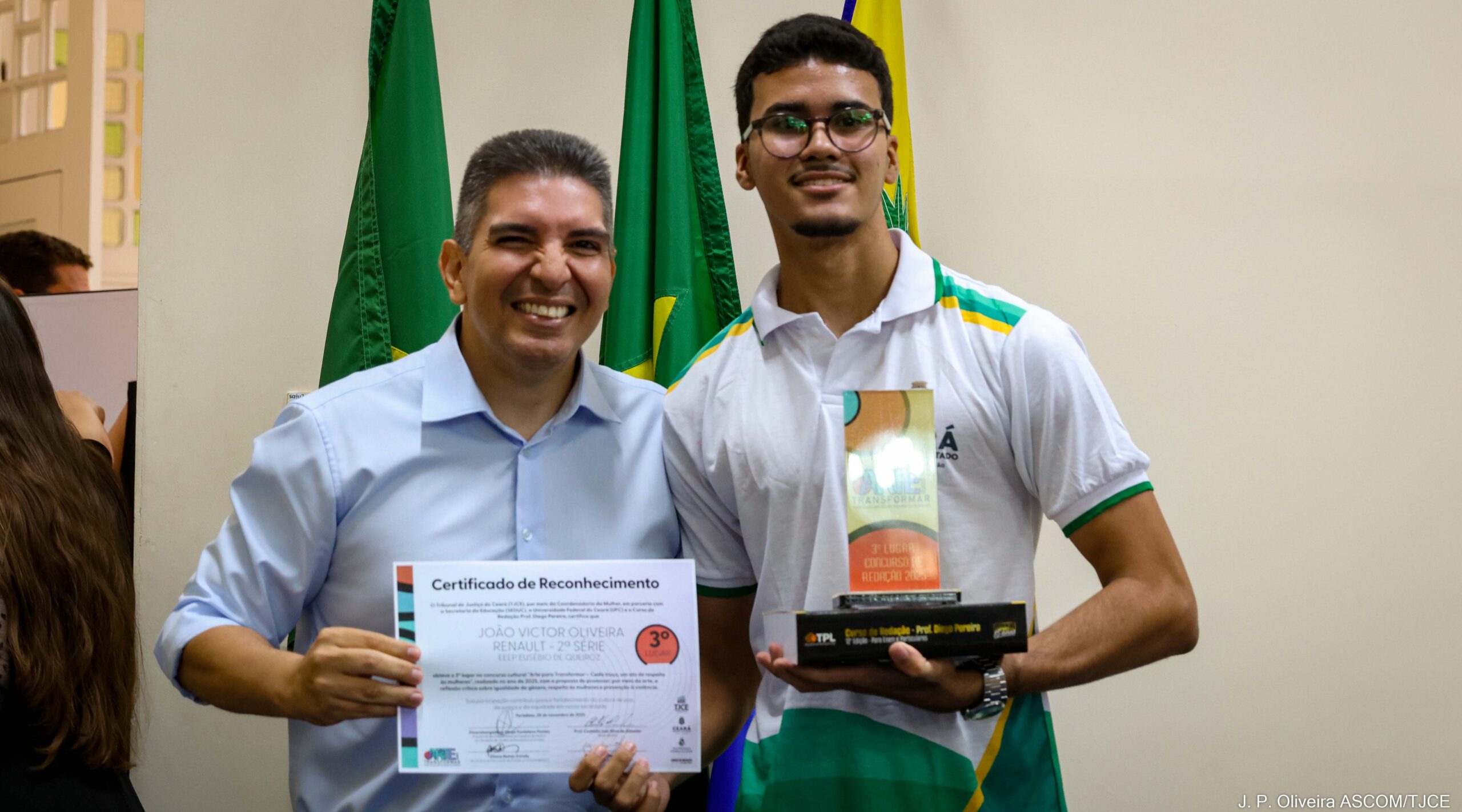 Arte para transformar: projeto premia redações e pinturas escolares sobre combate à violência contra a mulher