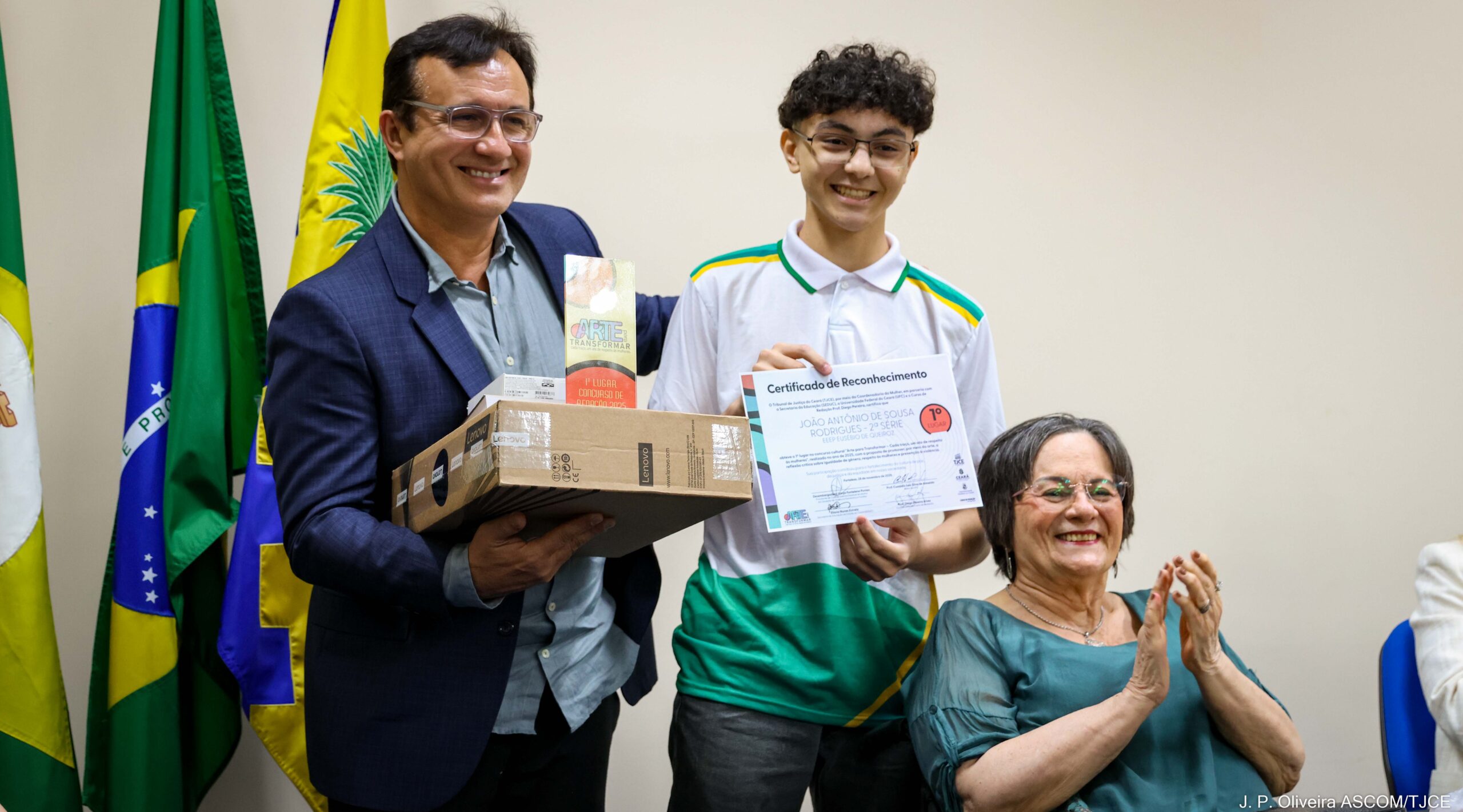 Arte para transformar: projeto premia redações e pinturas escolares sobre combate à violência contra a mulher