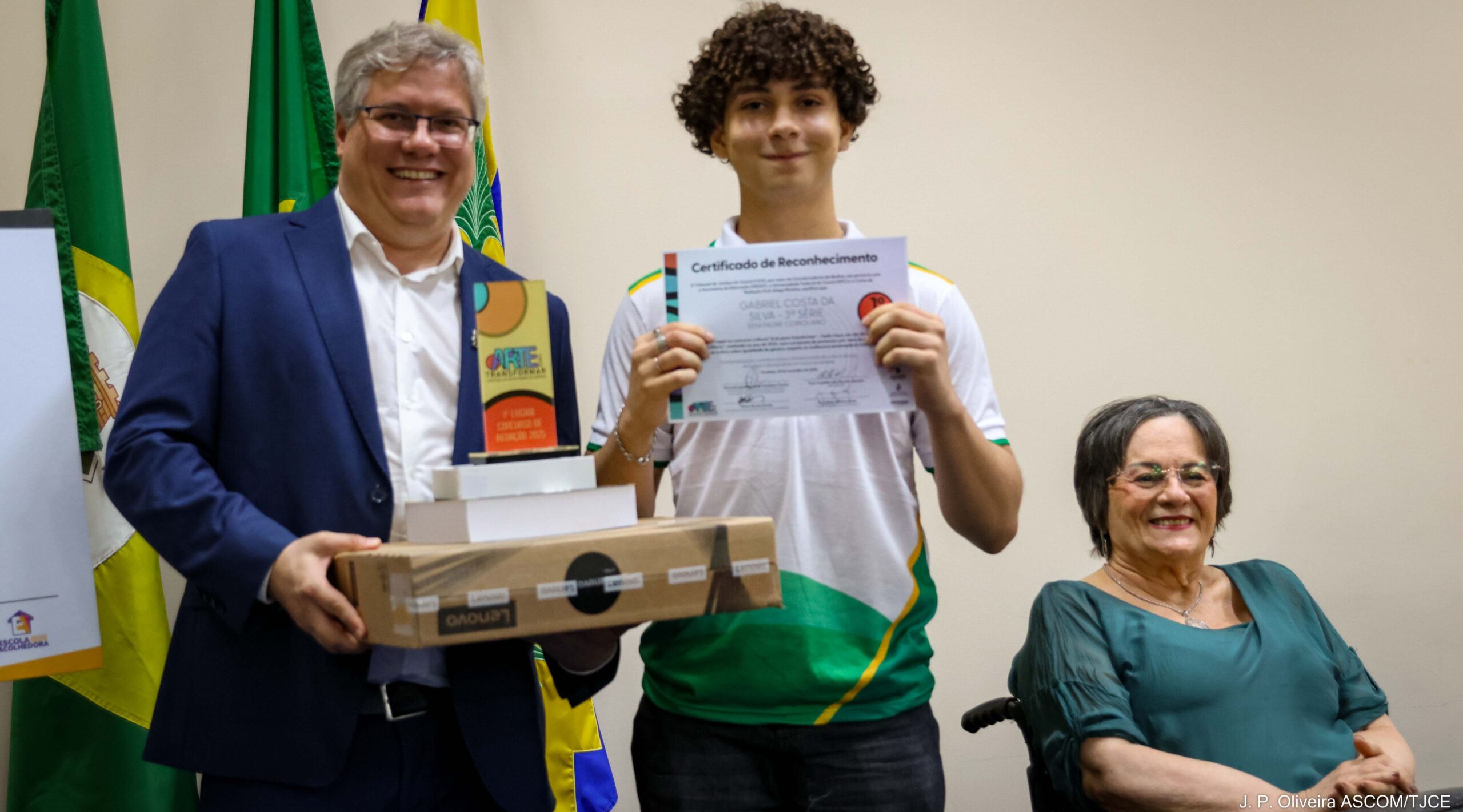 Arte para transformar: projeto premia redações e pinturas escolares sobre combate à violência contra a mulher