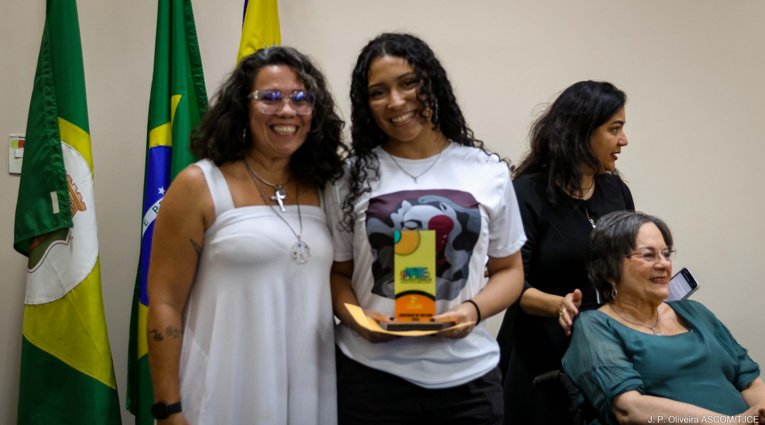 Arte para transformar: projeto premia redações e pinturas escolares sobre combate à violência contra a mulher