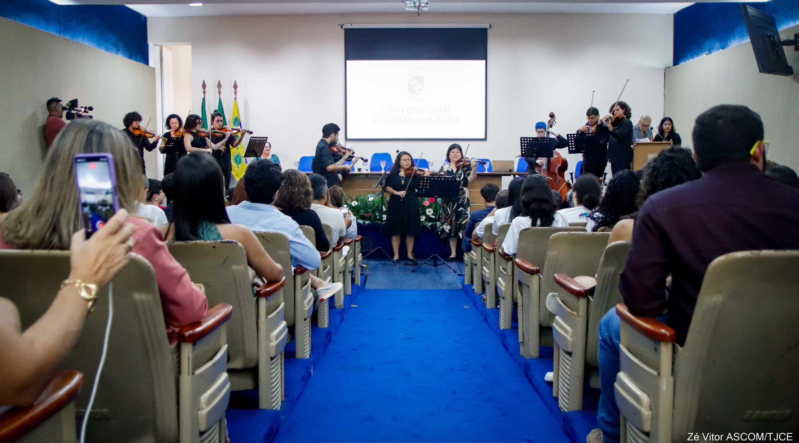 Arte para transformar: projeto premia redações e pinturas escolares sobre combate à violência contra a mulher
