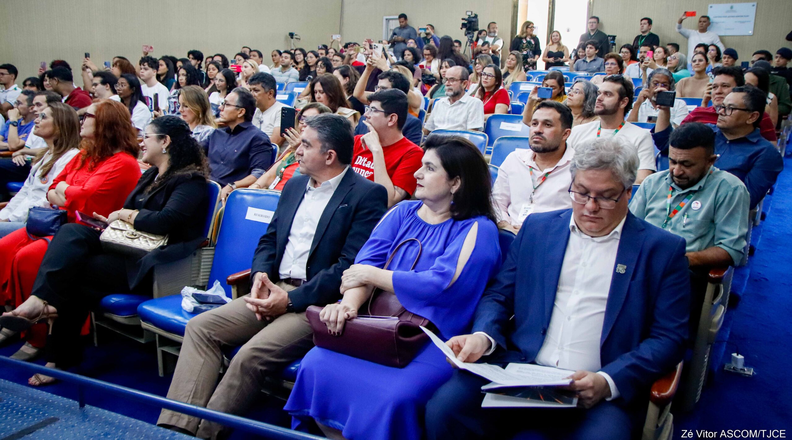 Arte para transformar: projeto premia redações e pinturas escolares sobre combate à violência contra a mulher