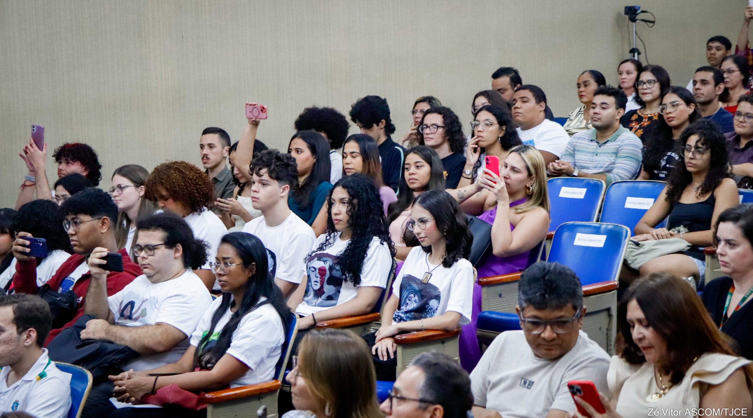 Arte para transformar: projeto premia redações e pinturas escolares sobre combate à violência contra a mulher