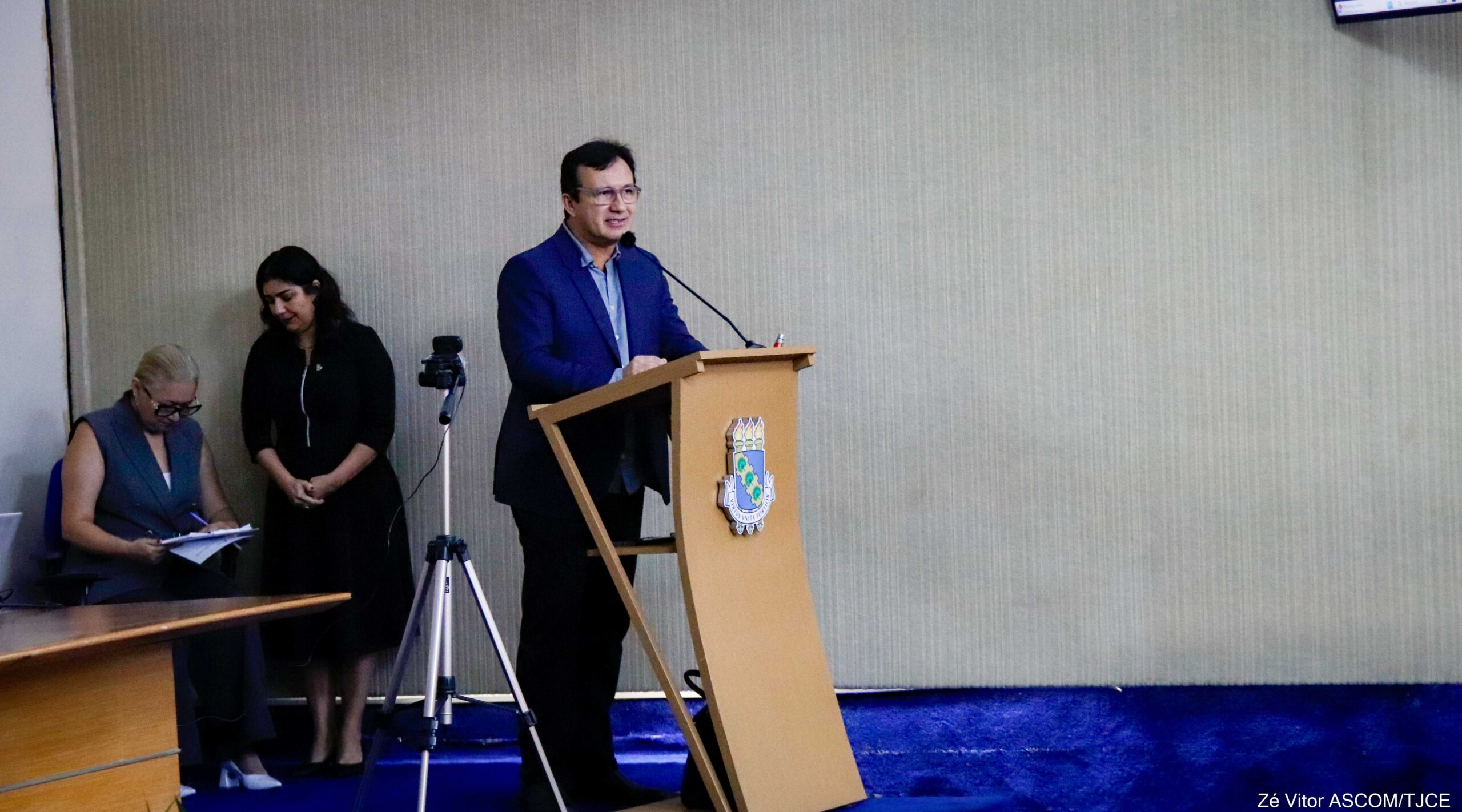 Arte para transformar: projeto premia redações e pinturas escolares sobre combate à violência contra a mulher