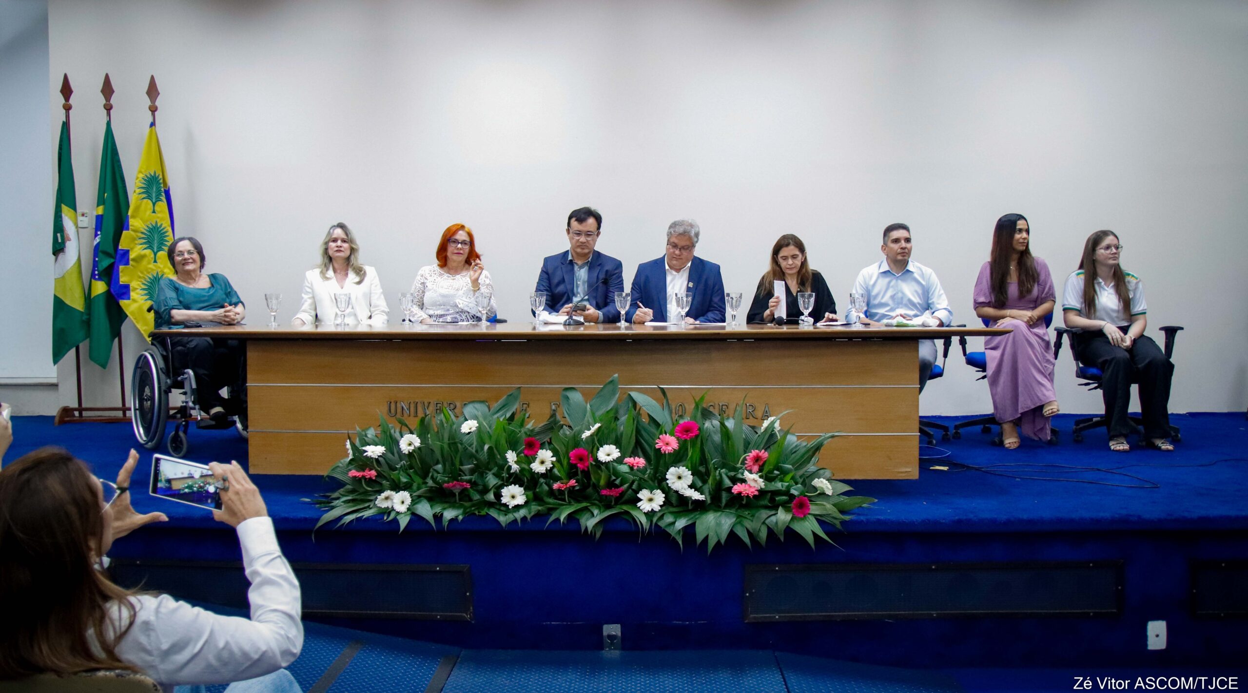 Arte para transformar: projeto premia redações e pinturas escolares sobre combate à violência contra a mulher