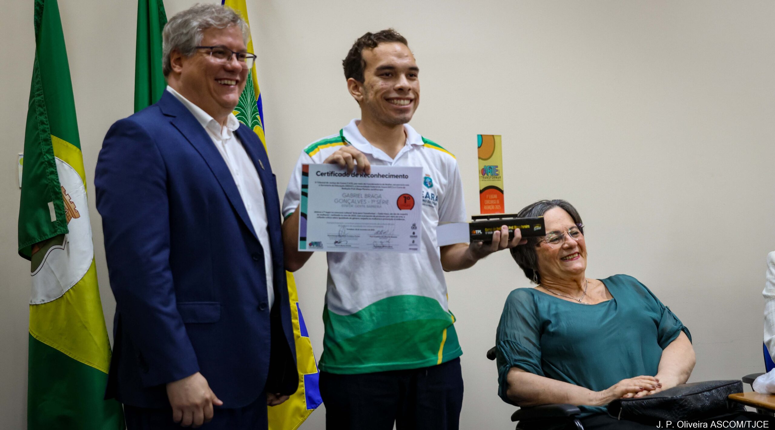 Arte para transformar: projeto premia redações e pinturas escolares sobre combate à violência contra a mulher