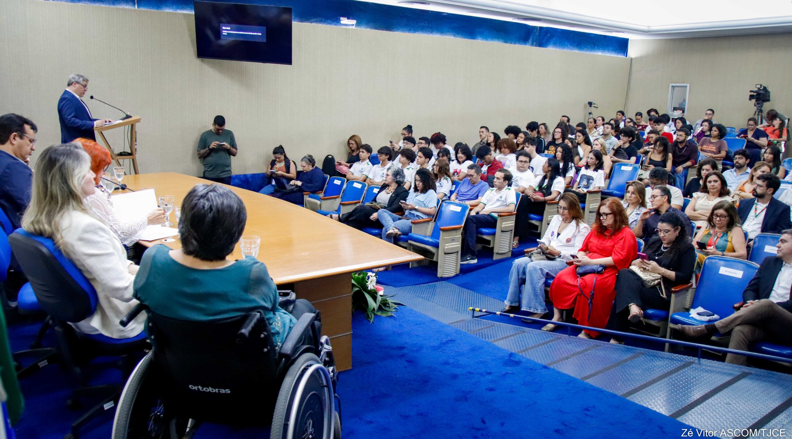 Arte para transformar: projeto premia redações e pinturas escolares sobre combate à violência contra a mulher