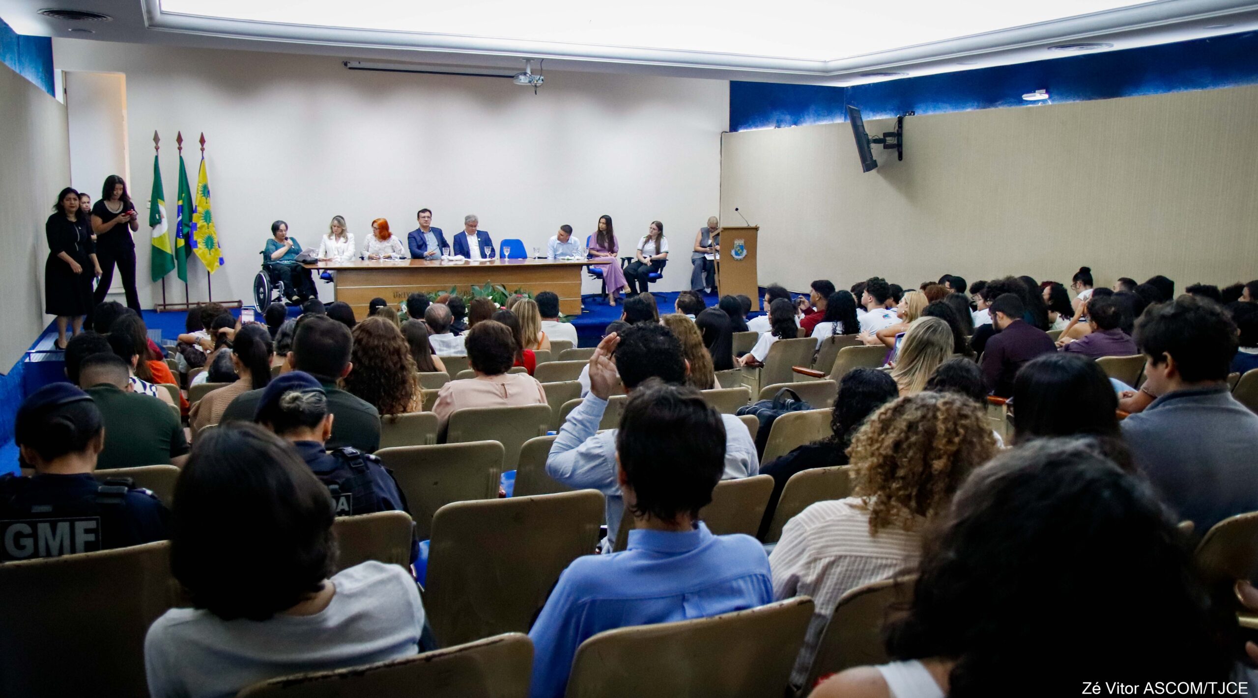 Arte para transformar: projeto premia redações e pinturas escolares sobre combate à violência contra a mulher