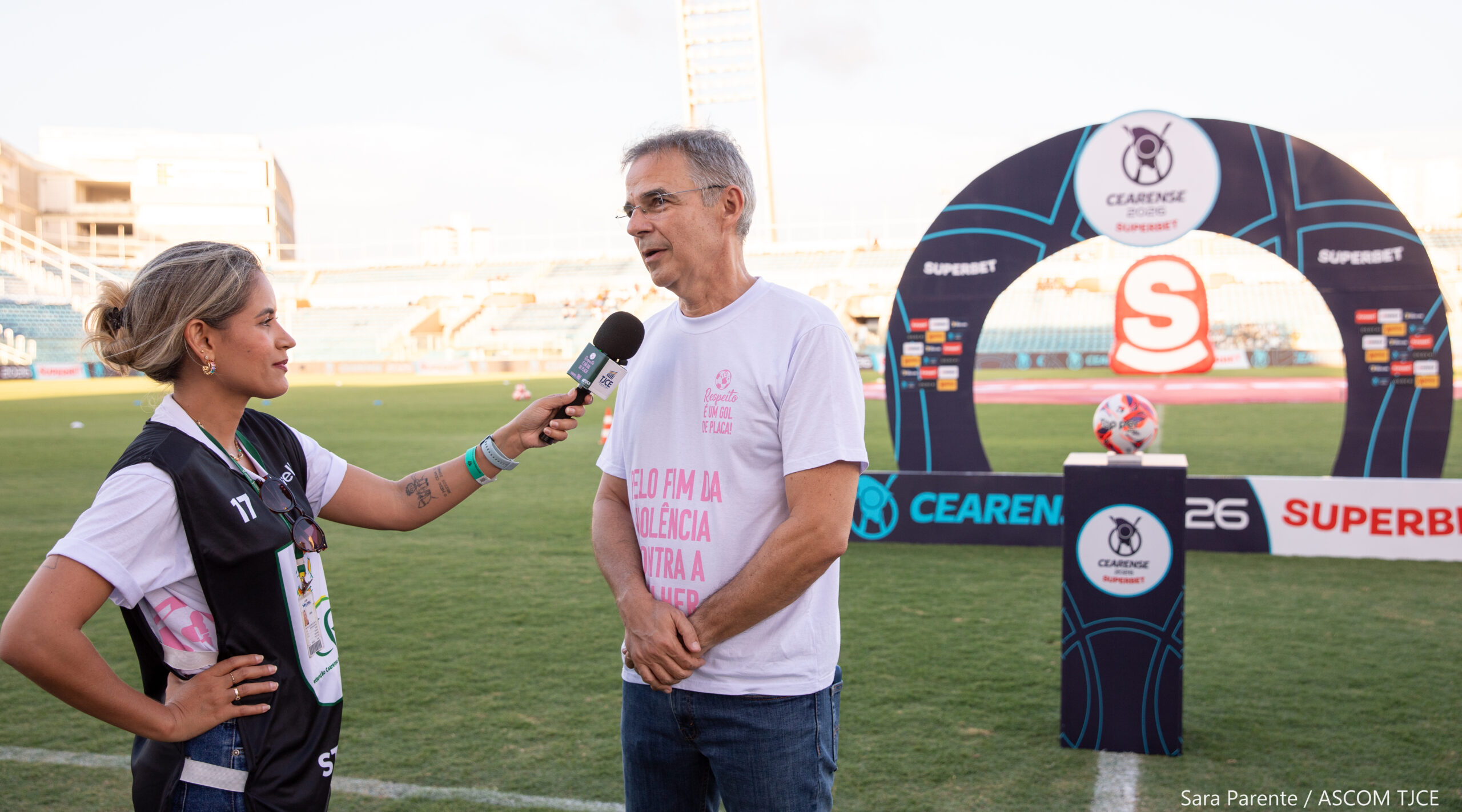 TJCE lança campanha “Respeito é um Gol de Placa” para combater violência contra a mulher no futebol cearense
