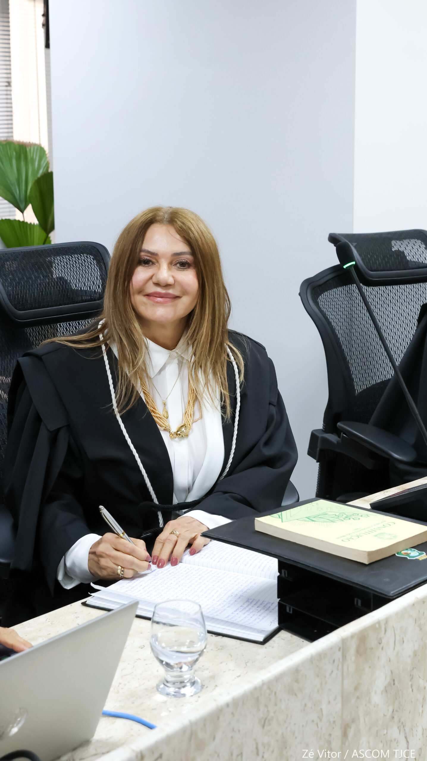 Pleno do TJCE elege e empossa nova desembargadora em sessão histórica