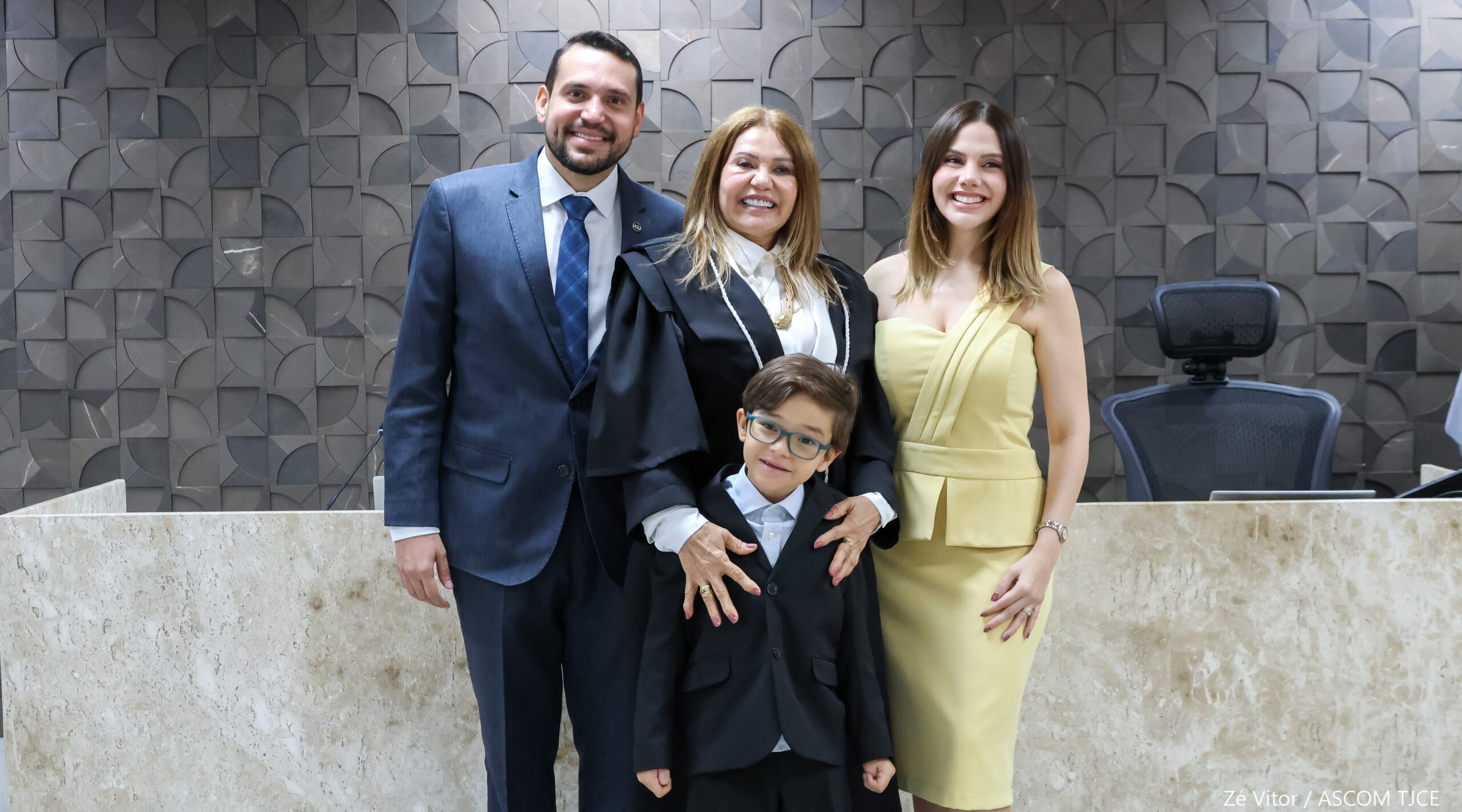 Pleno do TJCE elege e empossa nova desembargadora em sessão histórica