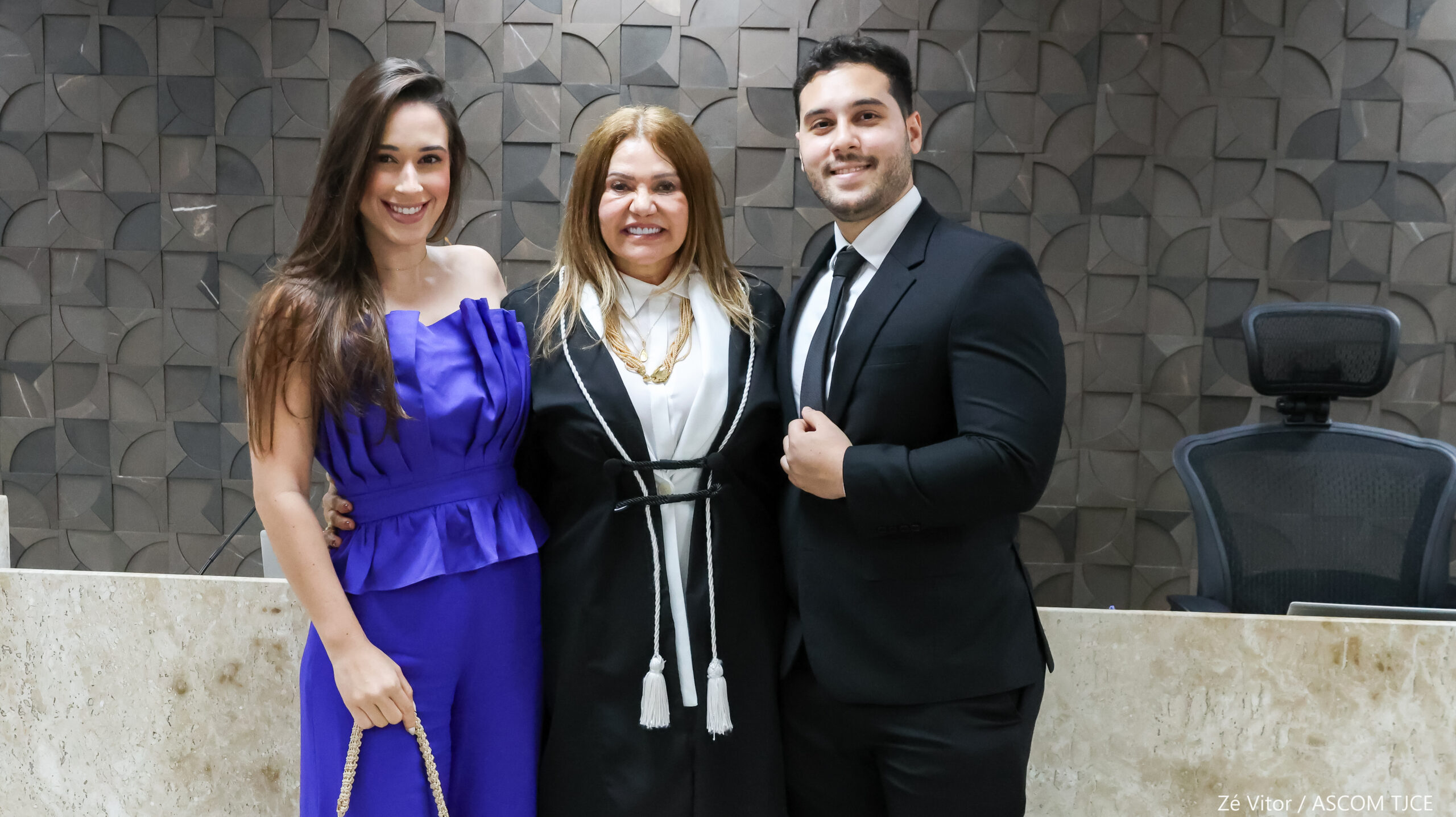 Pleno do TJCE elege e empossa nova desembargadora em sessão histórica