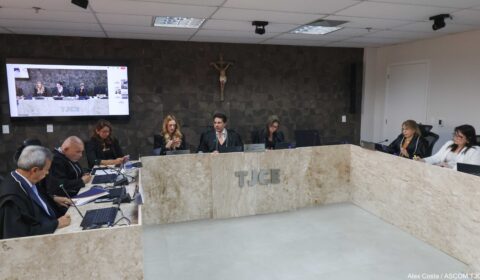 Justiça do Ceará condena rede de farmácias por abordagem discriminatória contra mulher negra