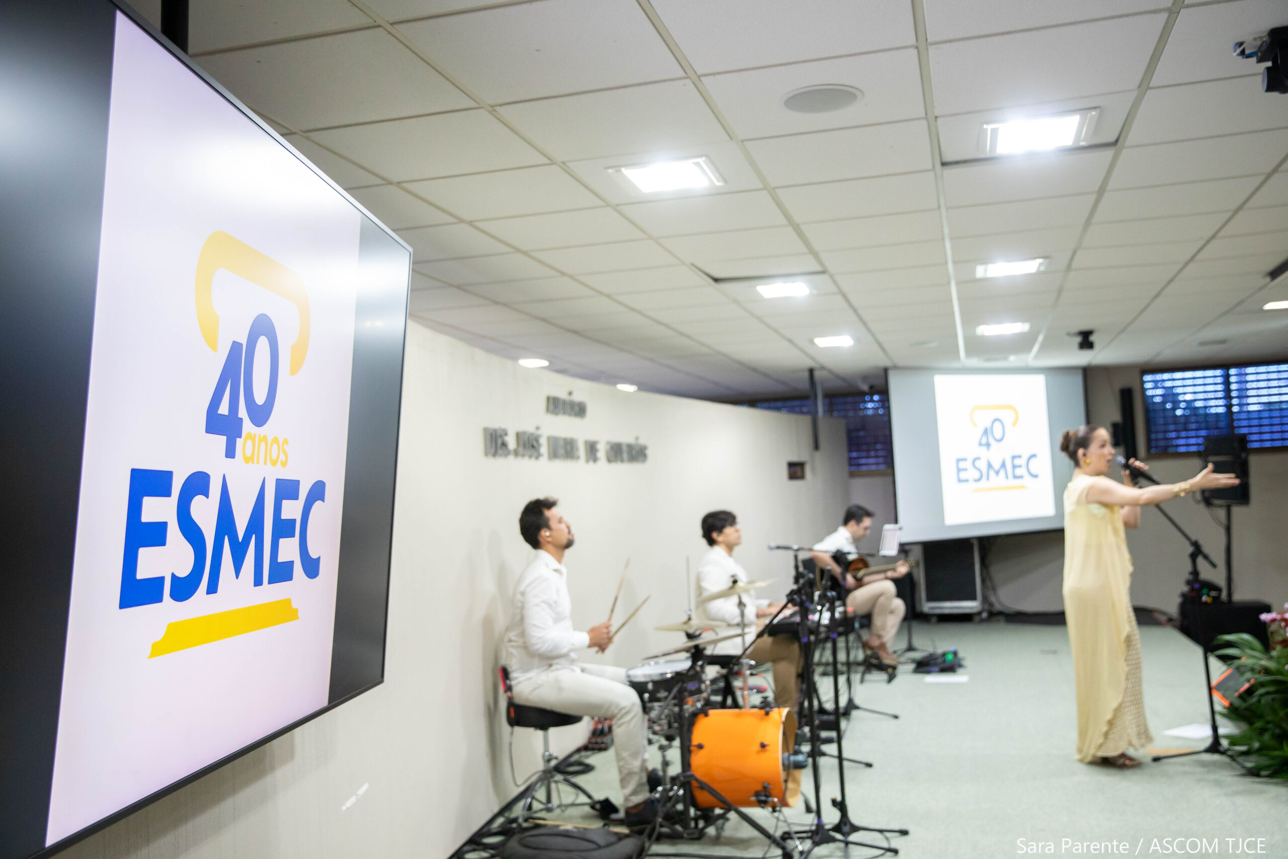 Esmec Artes valoriza protagonismo feminino na cultura e inicia celebração de 40 anos da Escola da Magistratura do Ceará