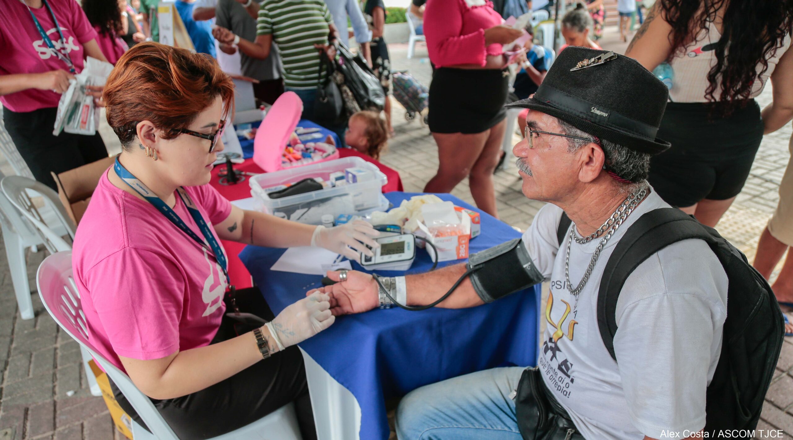 Mutirão PopRuaJud promove atendimentos judicais, de saúde e cidadania no Centro de Fortaleza
