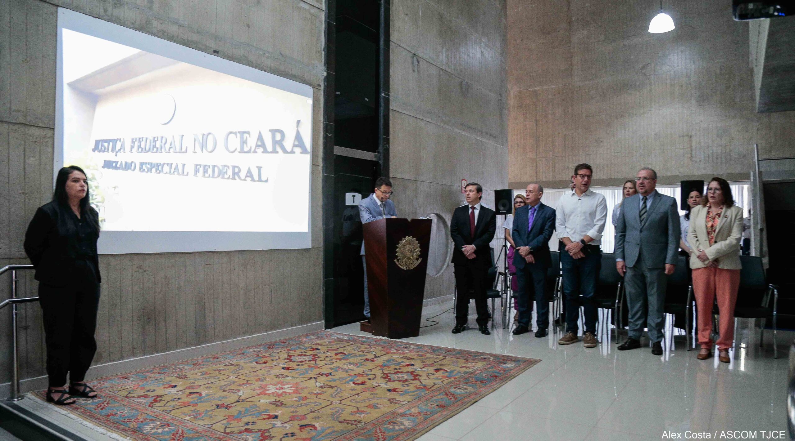 Mutirão PopRuaJud promove atendimentos judicais, de saúde e cidadania no Centro de Fortaleza