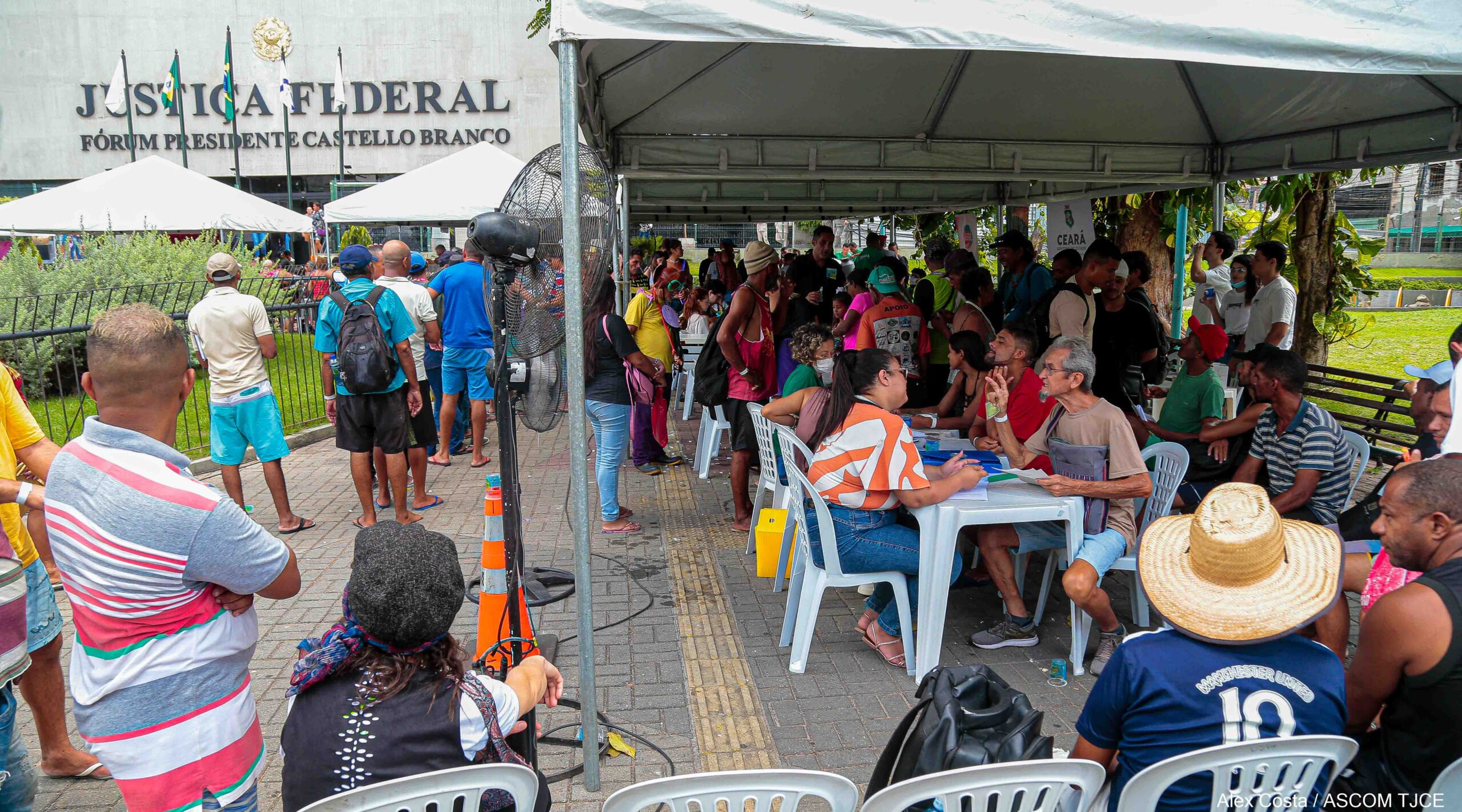 Mutirão PopRuaJud promove atendimentos judicais, de saúde e cidadania no Centro de Fortaleza