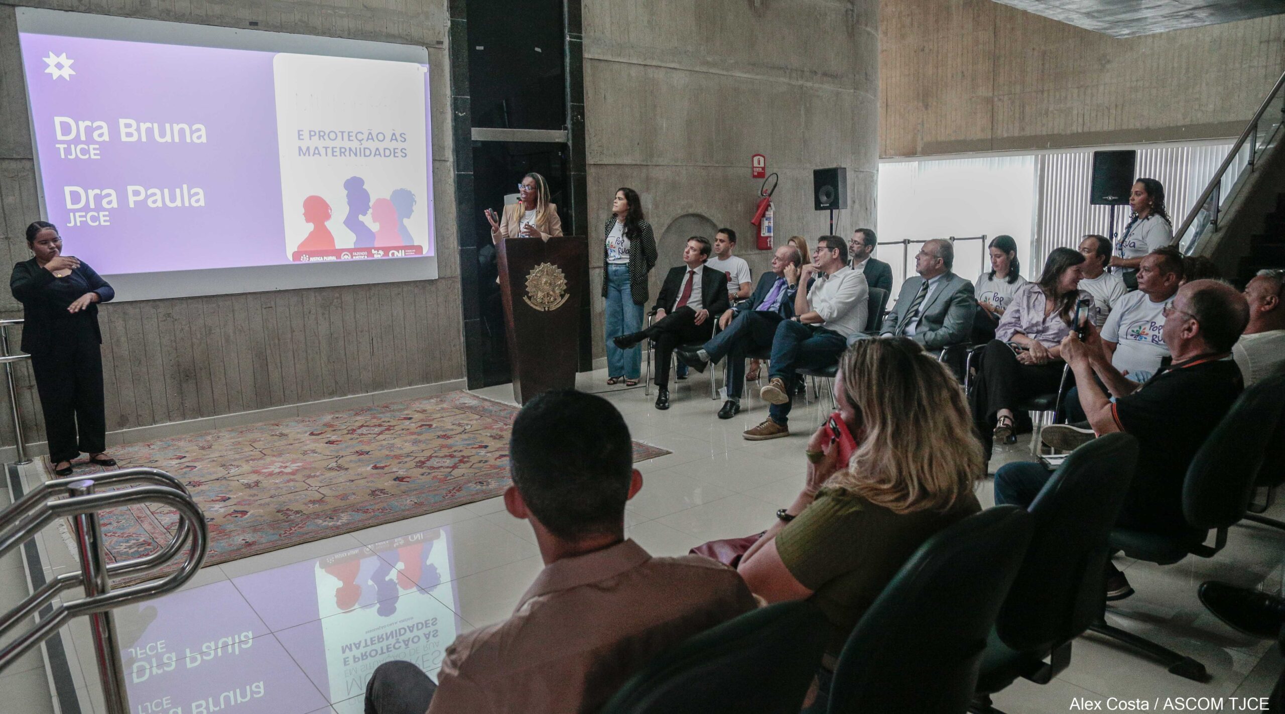 Mutirão PopRuaJud promove atendimentos judicais, de saúde e cidadania no Centro de Fortaleza