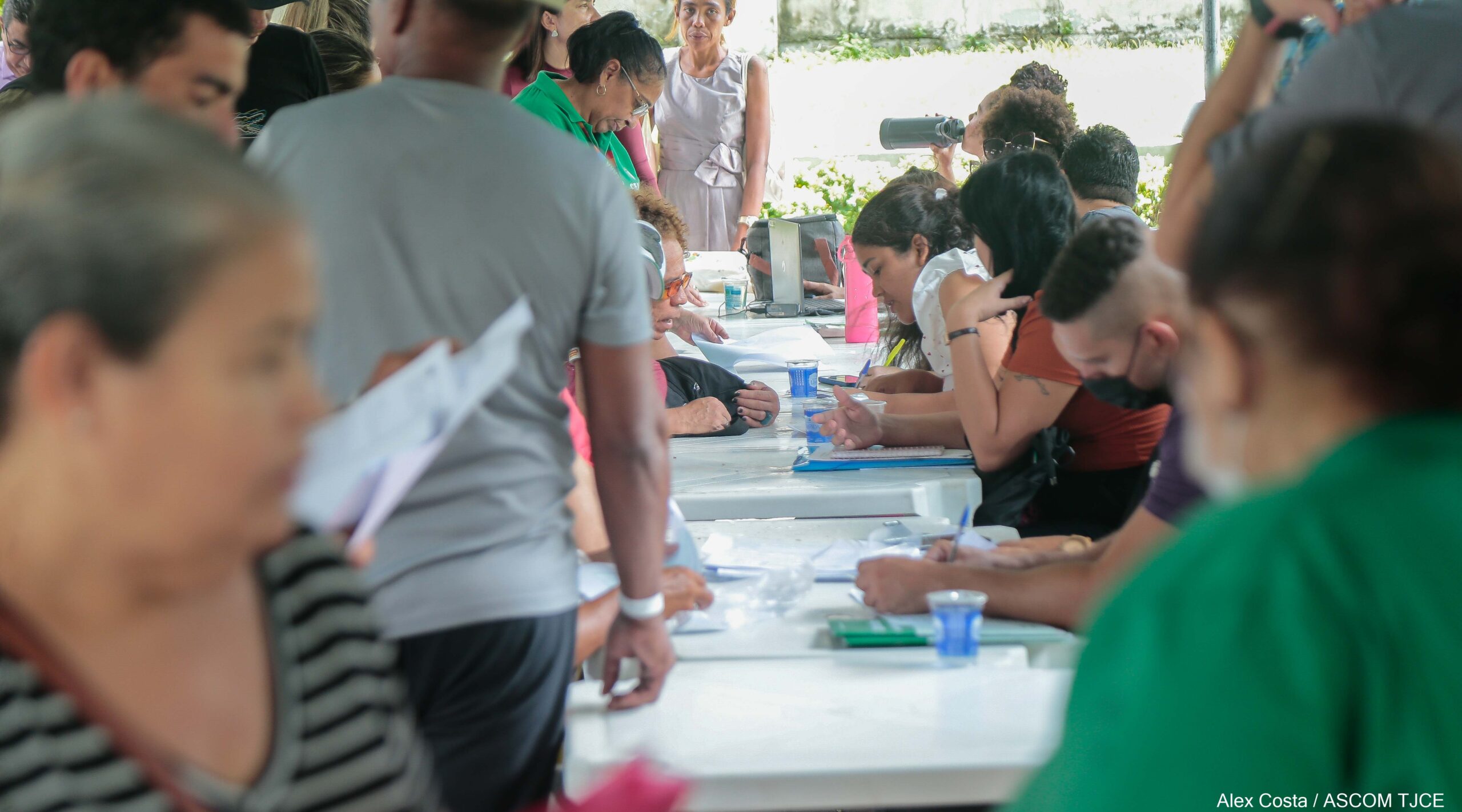 Mutirão PopRuaJud promove atendimentos judicais, de saúde e cidadania no Centro de Fortaleza