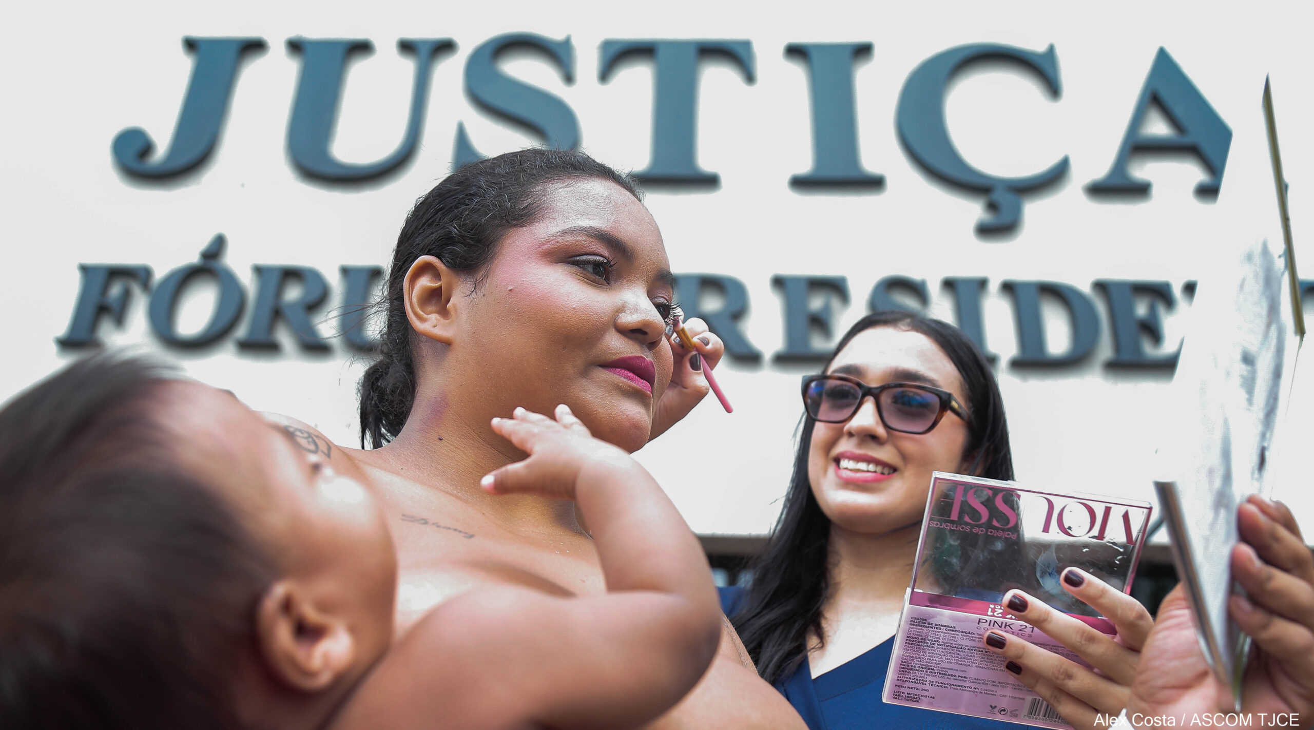 Mutirão PopRuaJud promove atendimentos judicais, de saúde e cidadania no Centro de Fortaleza