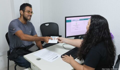 Fórum Clóvis Beviláqua realiza primeira entrega do cartão VaiVem e fortalece inclusão social por meio do acesso ao emprego