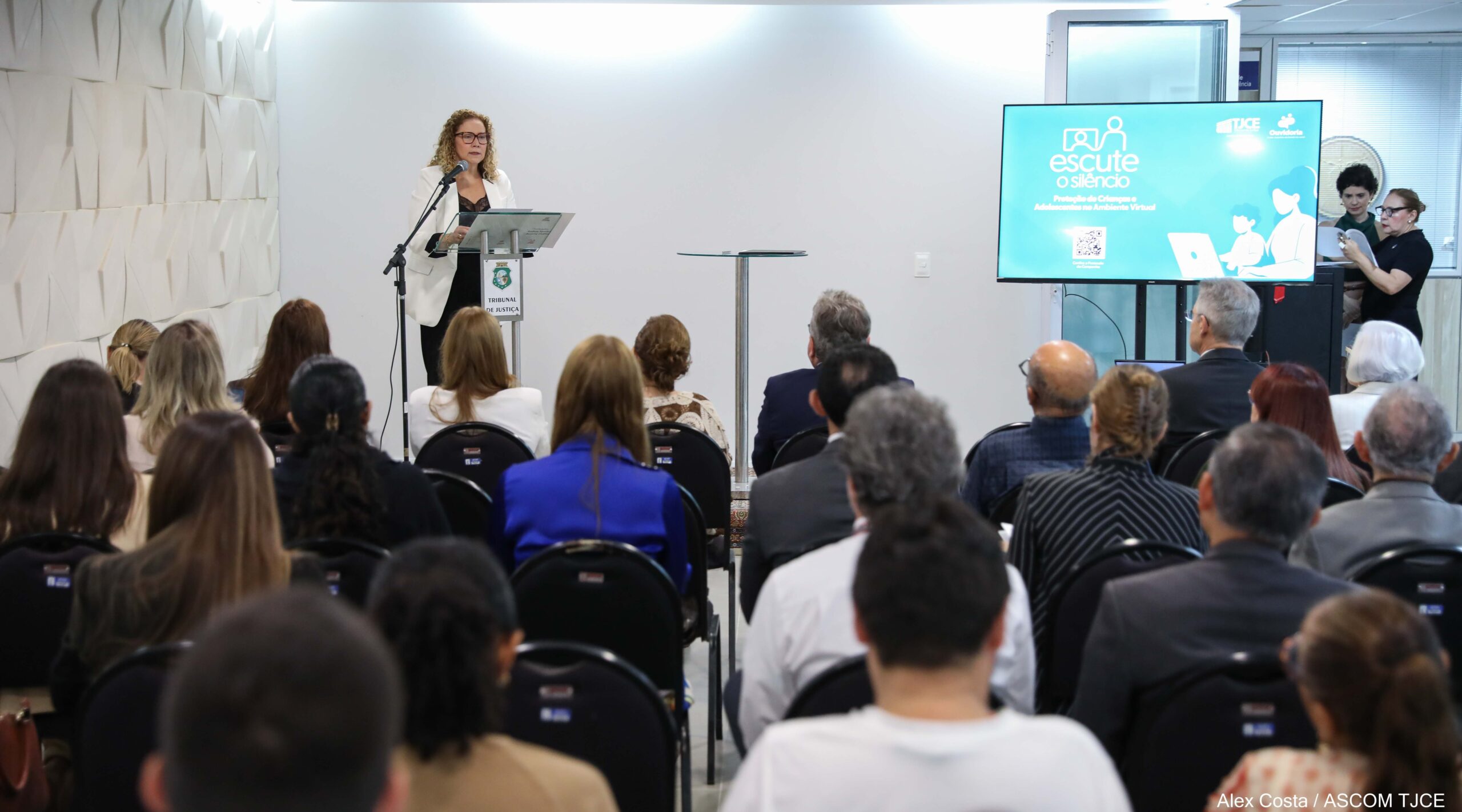 TJCE assina Termo de Adesão ao protocolo “Escute o Silêncio” para fortalecer proteção de crianças e adolescentes no meio virtual