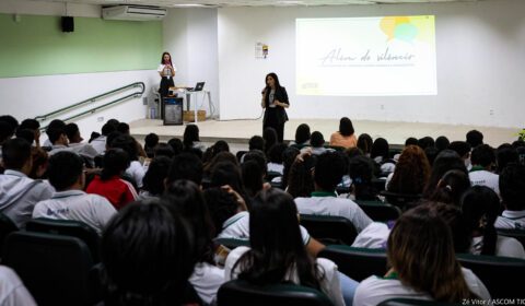 TJCE realiza primeira visita do projeto “Além do Silêncio” em escola pública de Fortaleza