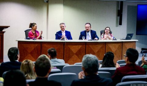 Palestra explora dimensões do assédio e da violência no trabalho na abertura da Semana de Combate à Discriminação