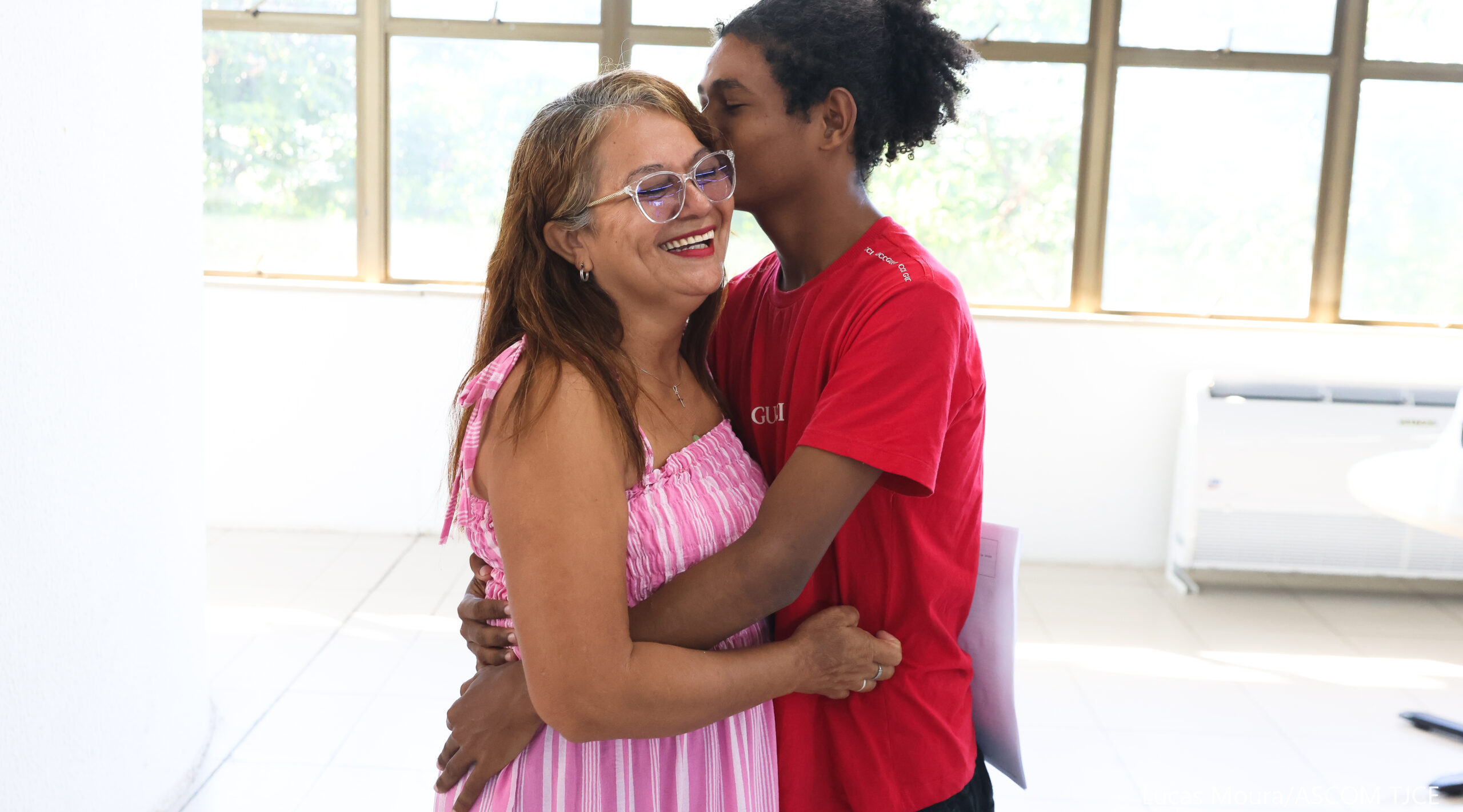 3ª Vara da Infância e Juventude entrega 33 mandados para registro de adoções