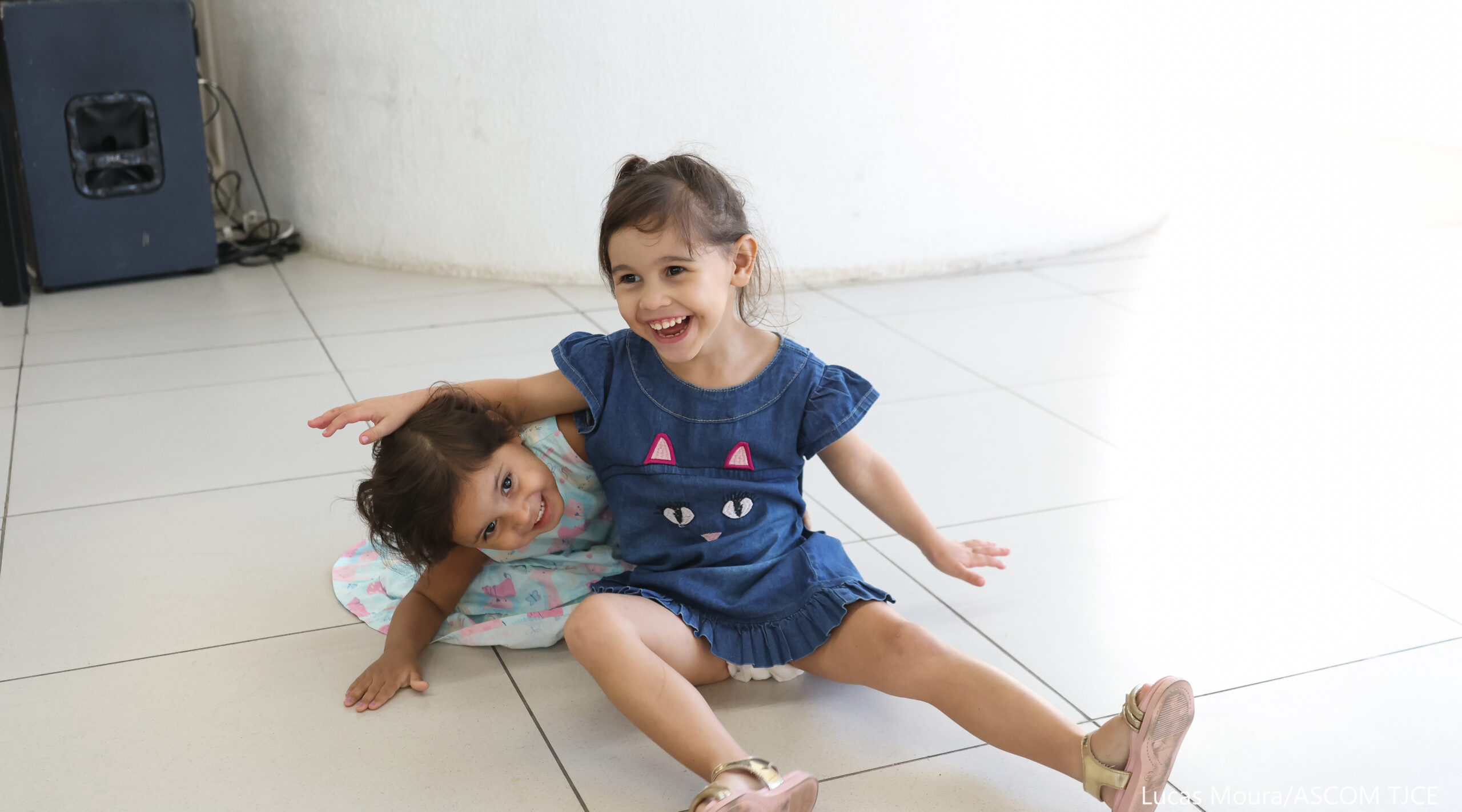 3ª Vara da Infância e Juventude entrega 33 mandados para registro de adoções