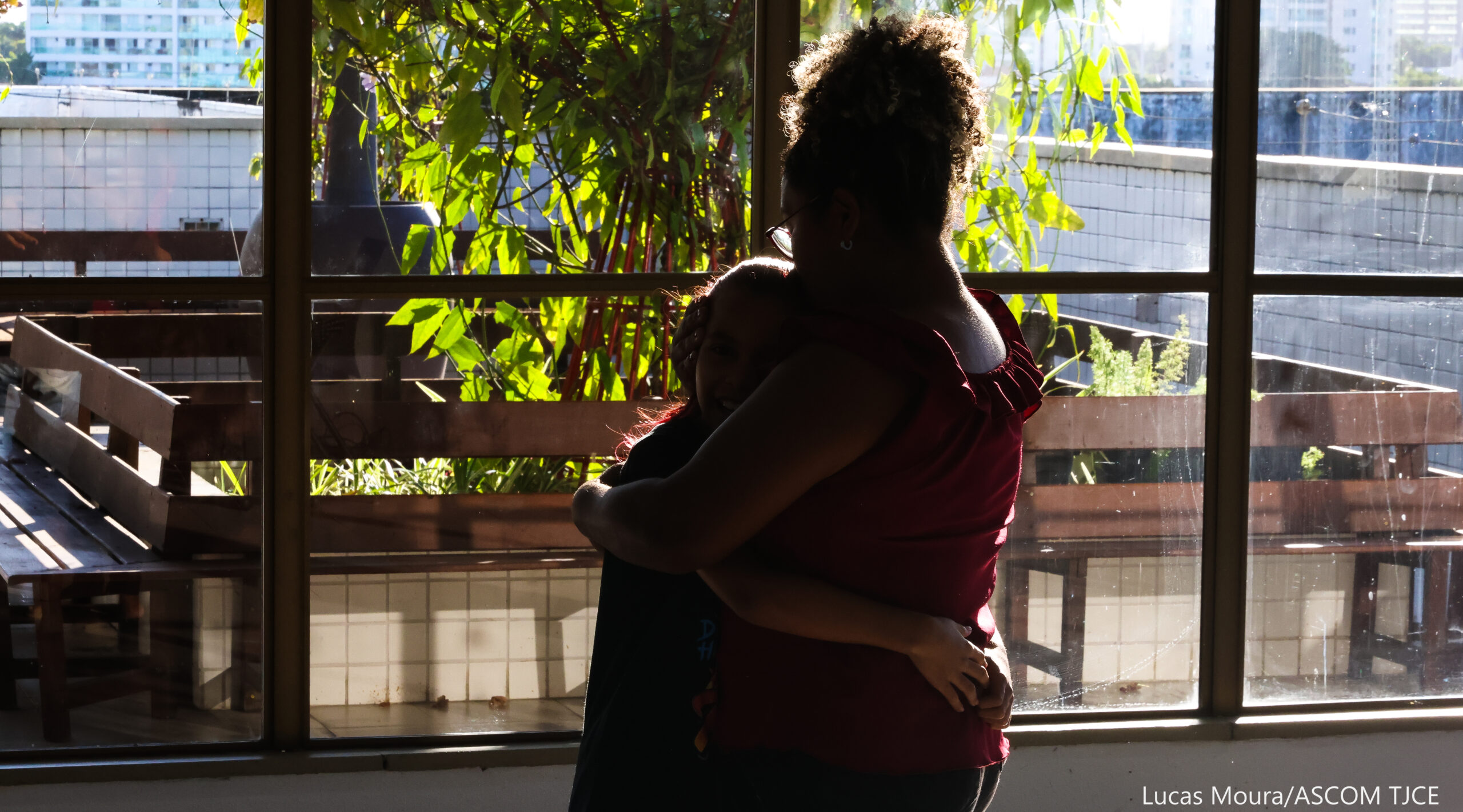 3ª Vara da Infância e Juventude entrega 33 mandados para registro de adoções