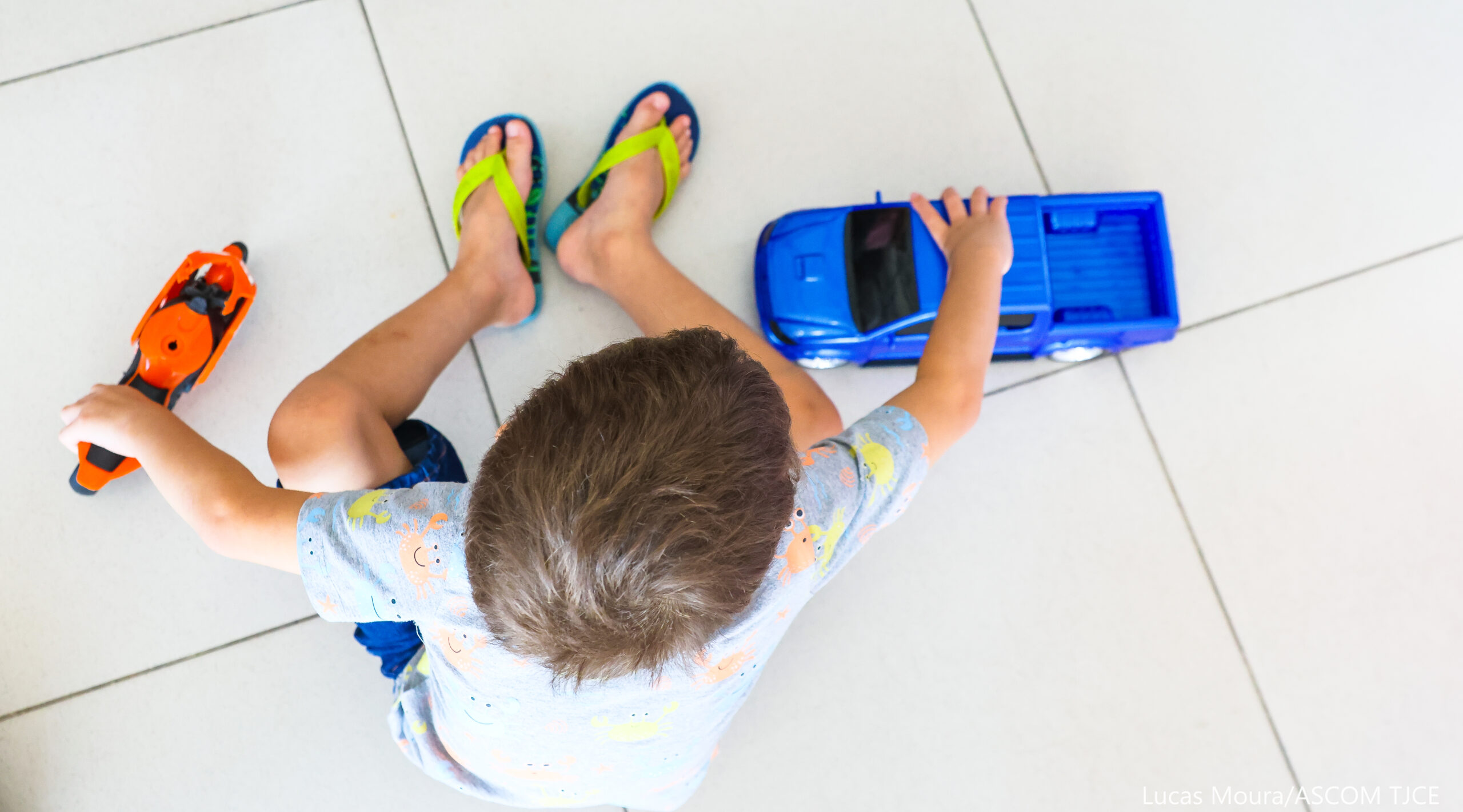 3ª Vara da Infância e Juventude entrega 33 mandados para registro de adoções