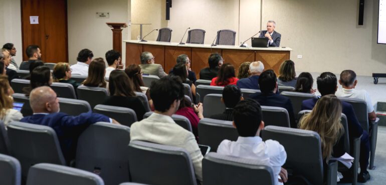 Curso sobre “Uso Responsável da Inteligência Artificial no Judiciário” reúne magistratura e assessorias dos gabinetes do TJCE