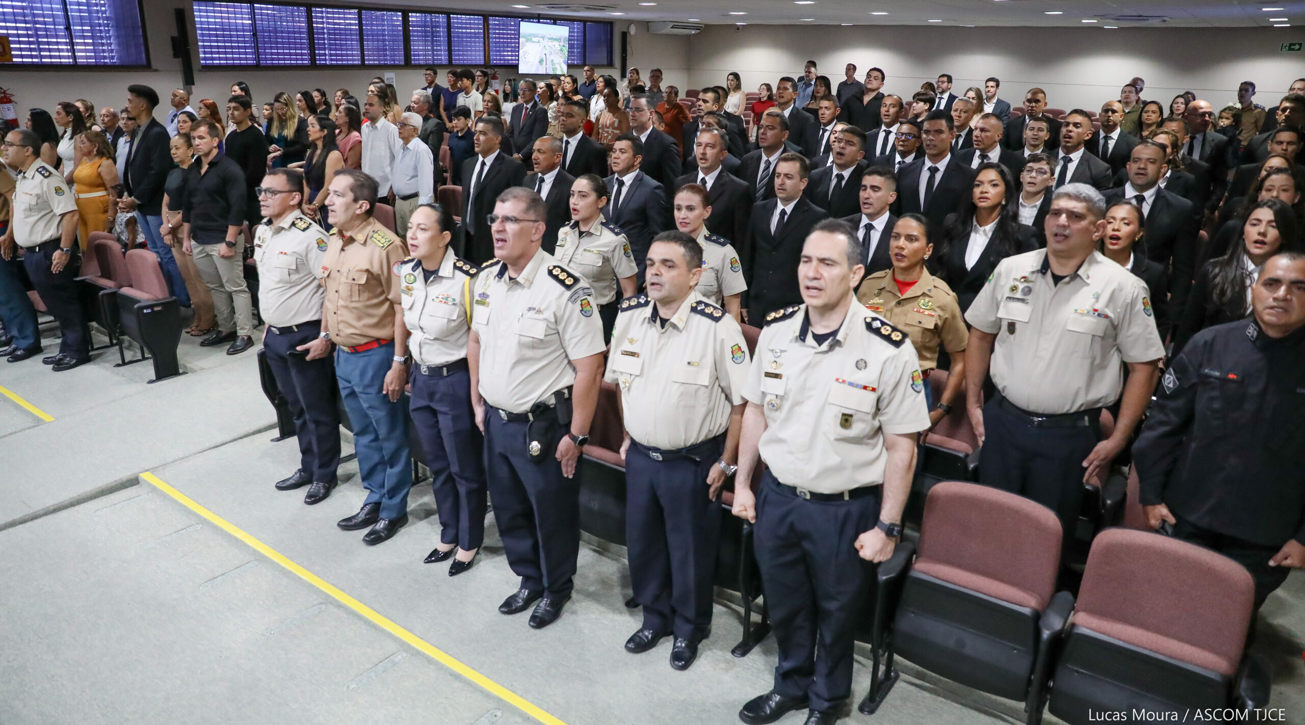 Nova turma de policiais e bombeiras(os) militares do TJCE conclui curso de Segurança Judicial