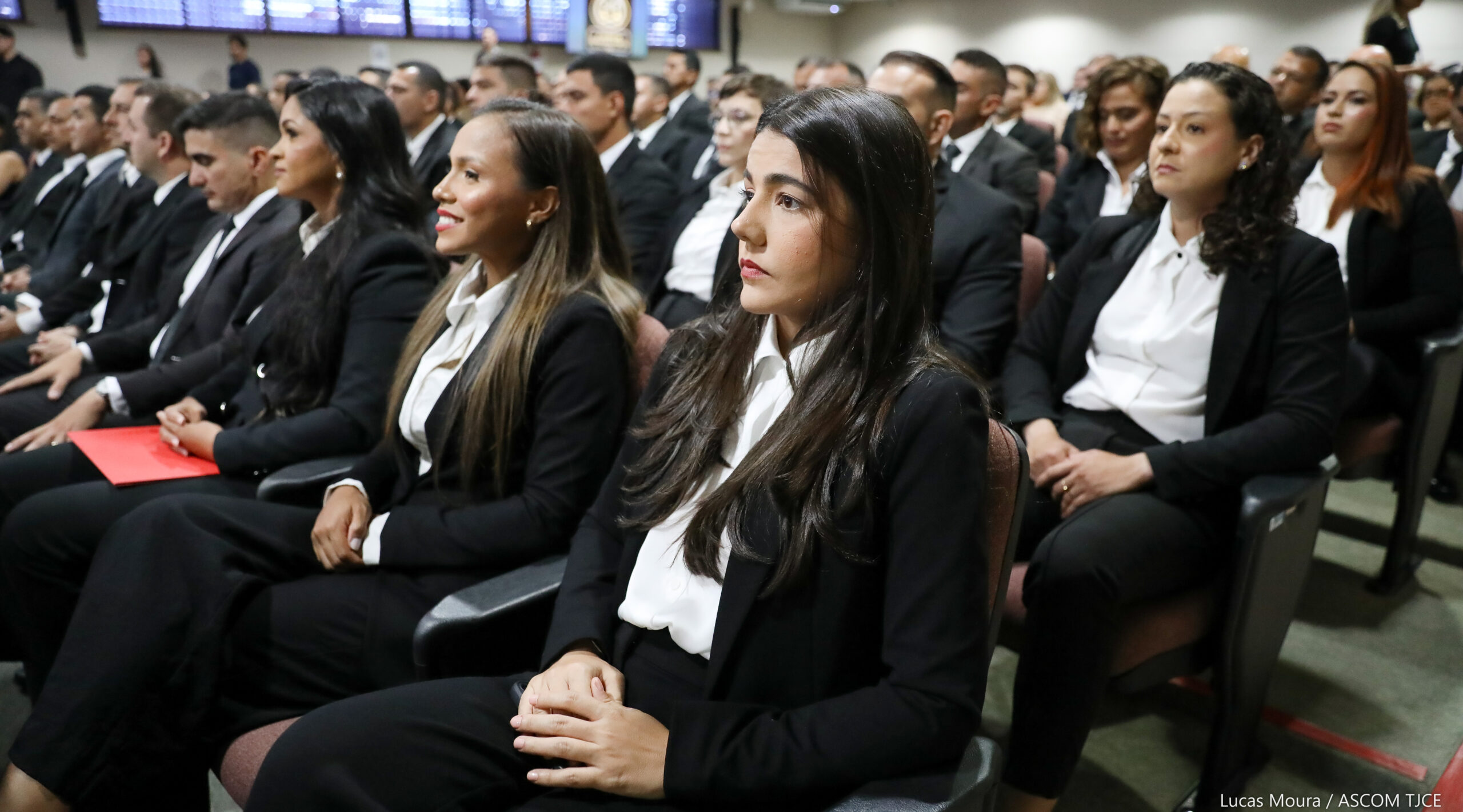 Nova turma de policiais e bombeiras(os) militares do TJCE conclui curso de Segurança Judicial