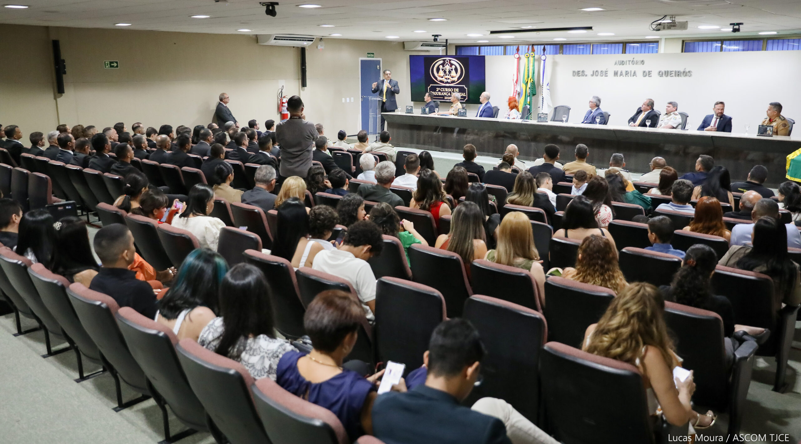 Nova turma de policiais e bombeiras(os) militares do TJCE conclui curso de Segurança Judicial