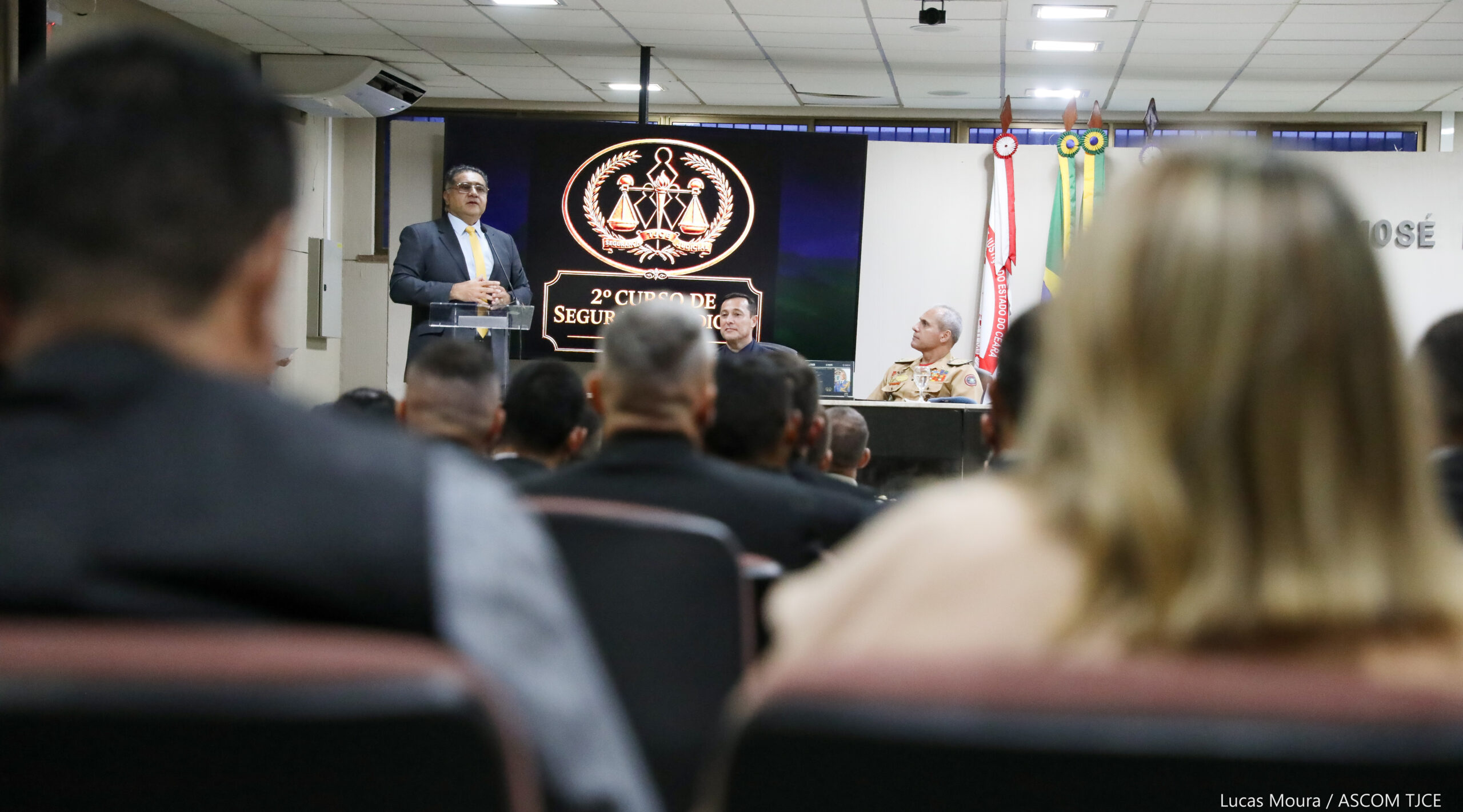 Nova turma de policiais e bombeiras(os) militares do TJCE conclui curso de Segurança Judicial
