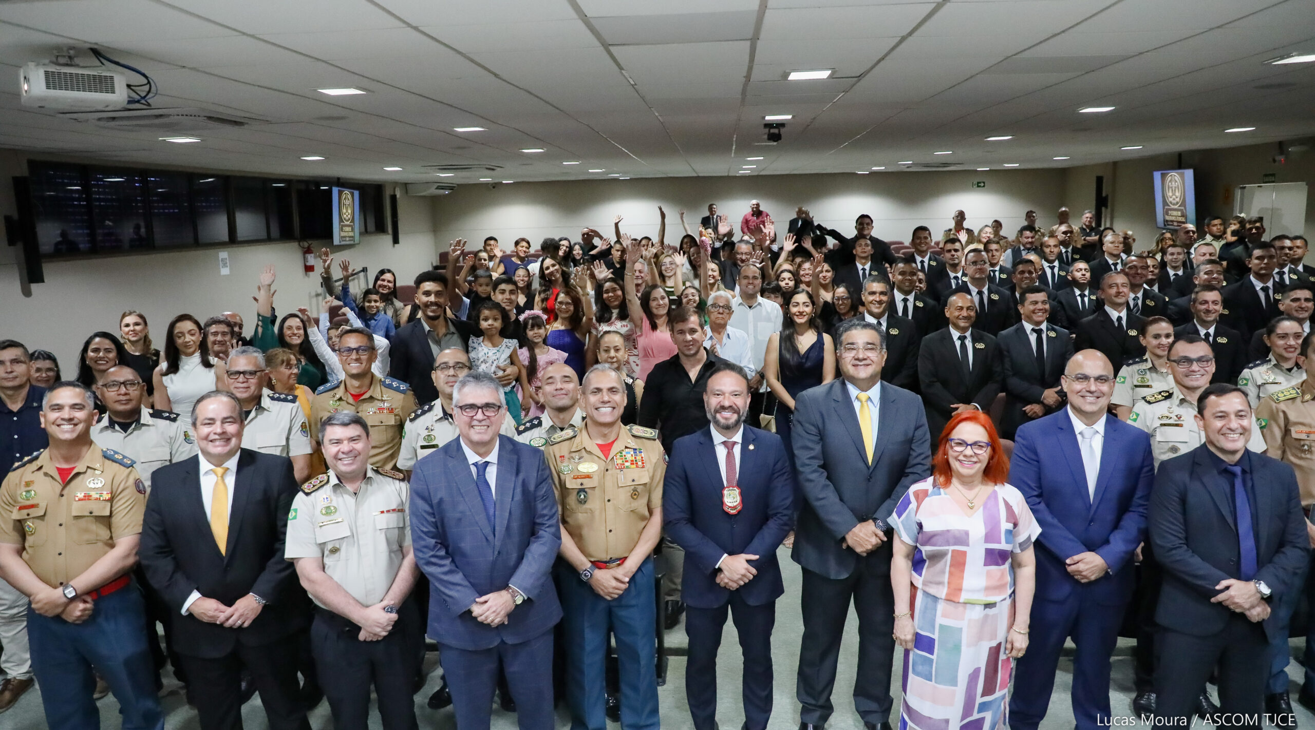 Nova turma de policiais e bombeiras(os) militares do TJCE conclui curso de Segurança Judicial